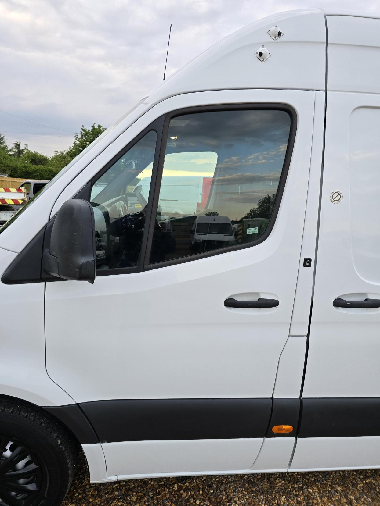 Mercedes-Benz Sprinter 2.1 311 CDI Panel Van 5dr Diesel Manual RWD L3 H2 Euro 6 (114 ps)