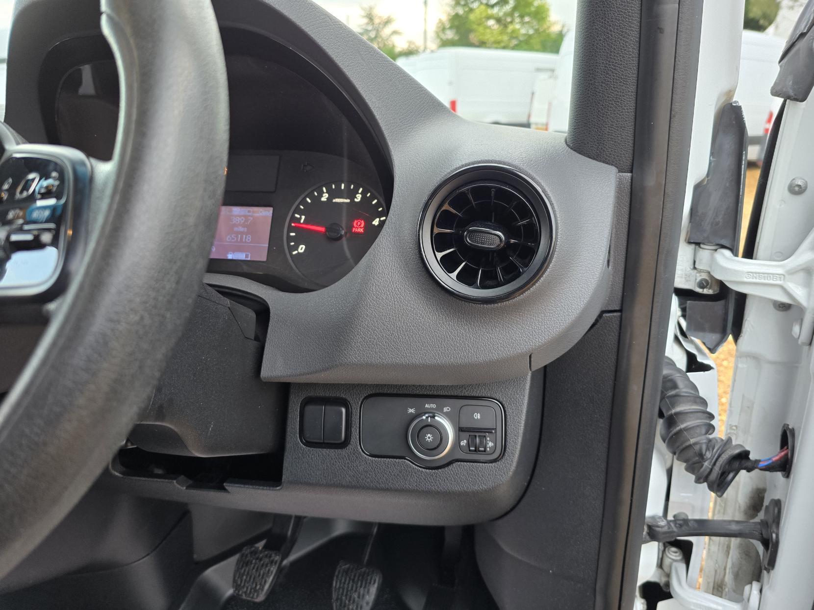 Mercedes-Benz Sprinter 2.1 311 CDI Panel Van 5dr Diesel Manual RWD L3 H2 Euro 6 (114 ps)