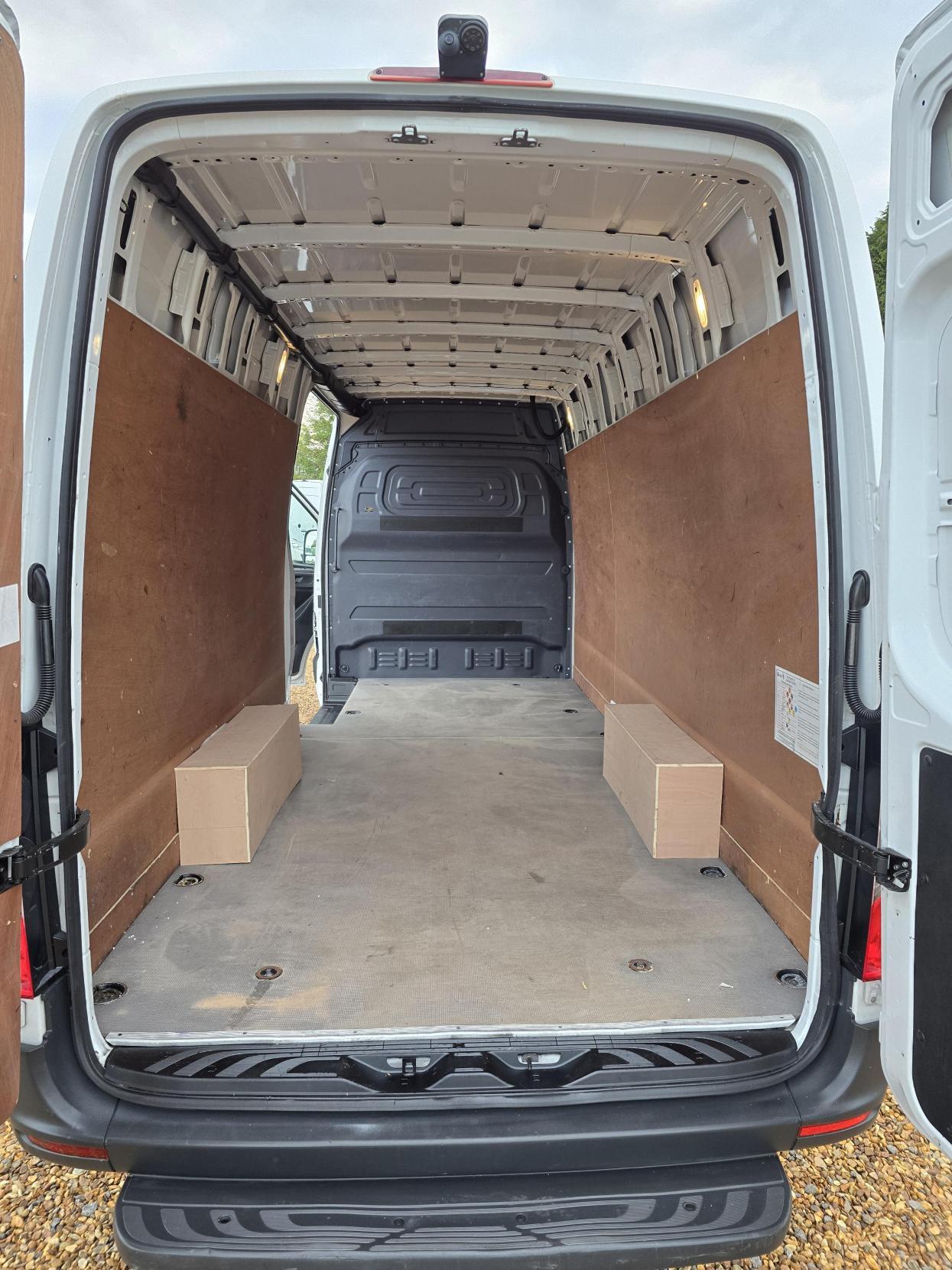 Mercedes-Benz Sprinter 2.1 311 CDI Panel Van 5dr Diesel Manual RWD L3 H2 Euro 6 (114 ps)