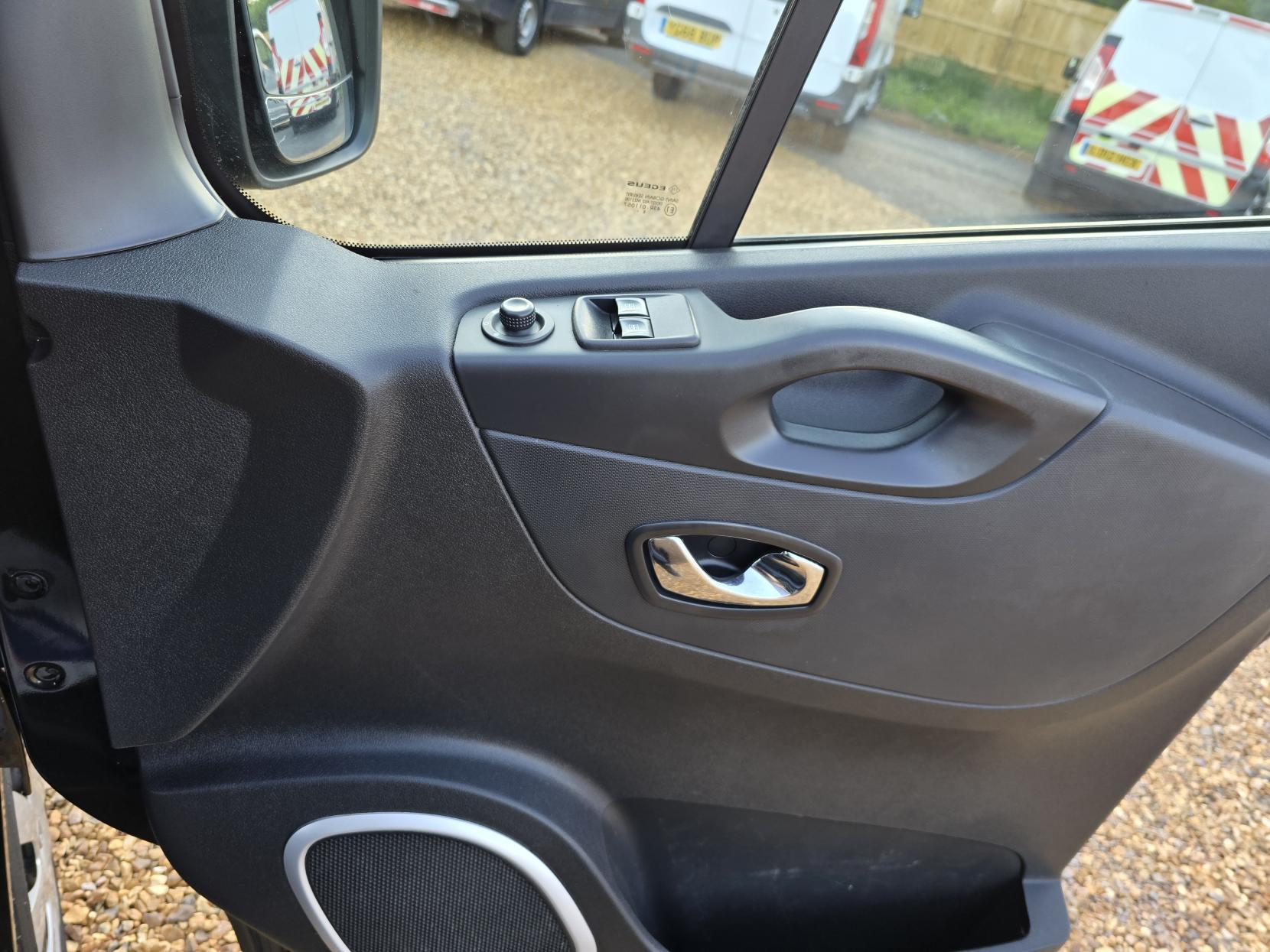 Vauxhall Vivaro 1.6 CDTi 2700 BiTurbo ecoFLEX Sportive Panel Van 5dr Diesel Manual L1 H1 Euro 5 (s/s) (120 ps)
