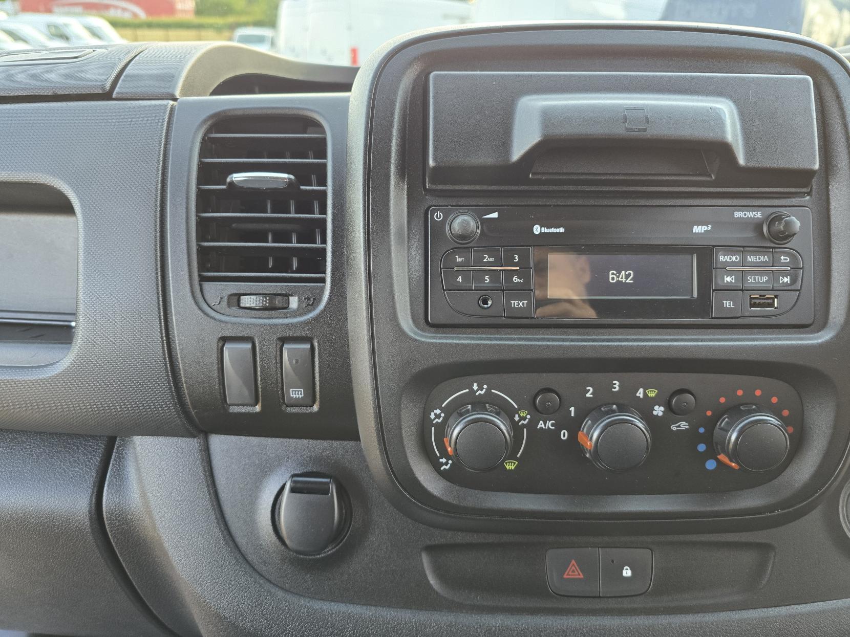 Vauxhall Vivaro 1.6 CDTi 2700 BiTurbo ecoFLEX Sportive Panel Van 5dr Diesel Manual L1 H1 Euro 5 (s/s) (120 ps)