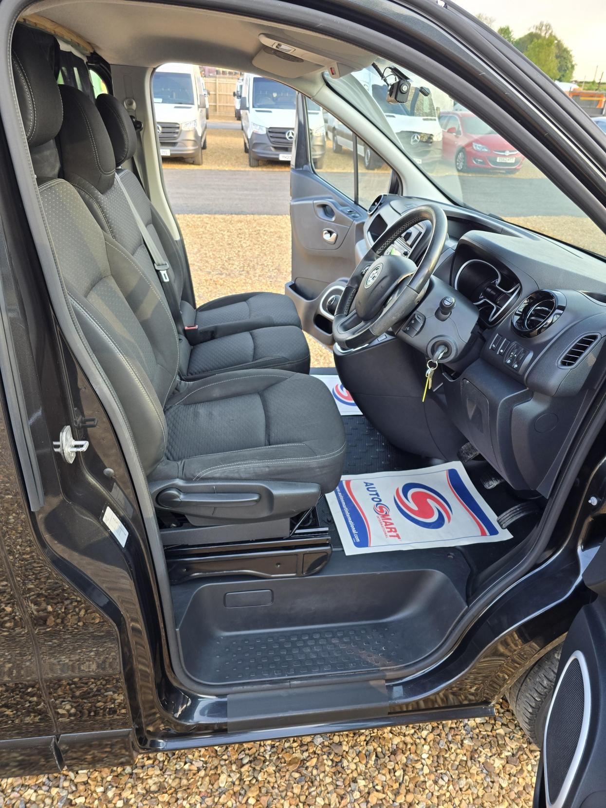 Vauxhall Vivaro 1.6 CDTi 2700 BiTurbo ecoFLEX Sportive Panel Van 5dr Diesel Manual L1 H1 Euro 5 (s/s) (120 ps)