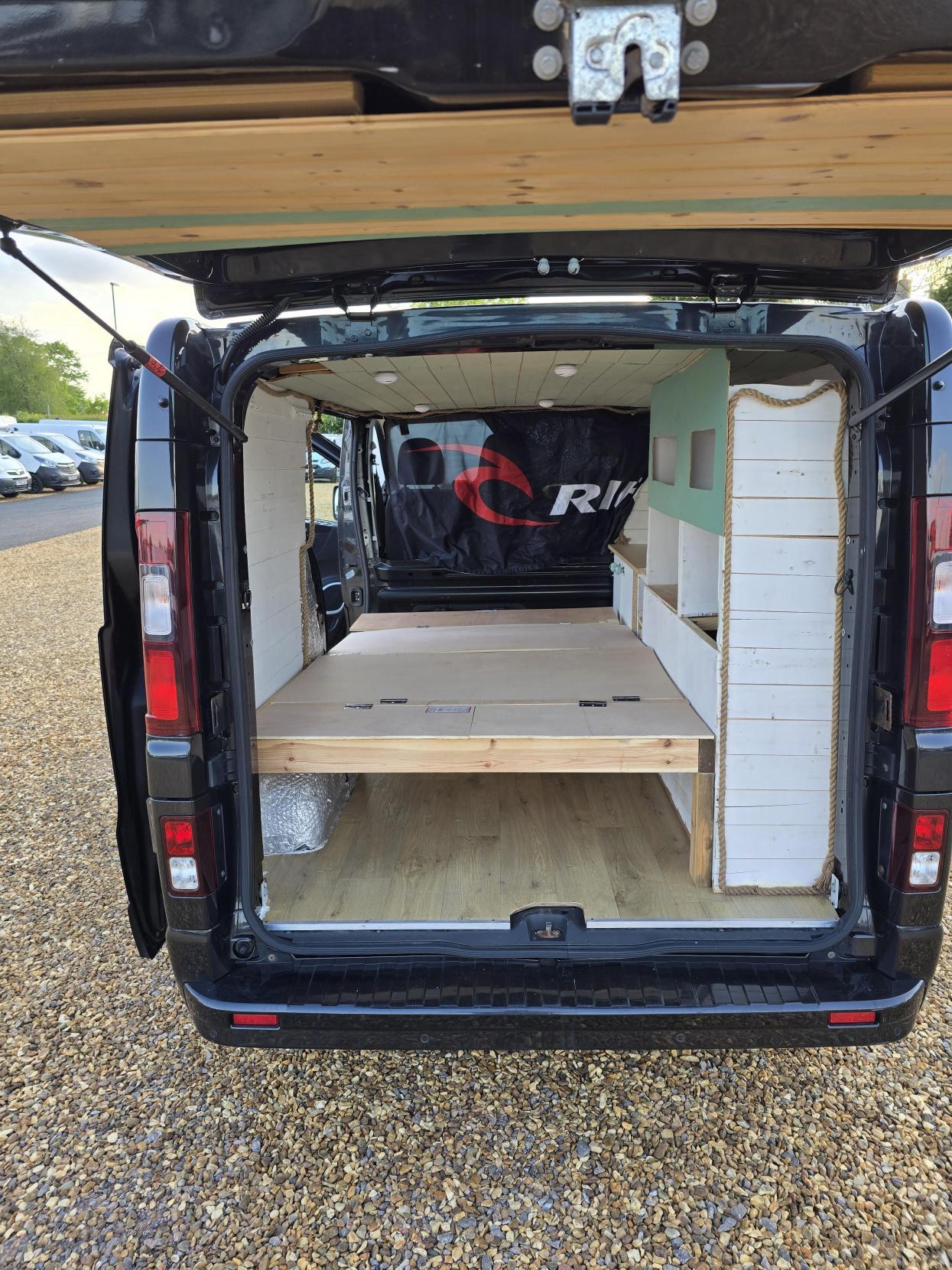 Vauxhall Vivaro 1.6 CDTi 2700 BiTurbo ecoFLEX Sportive Panel Van 5dr Diesel Manual L1 H1 Euro 5 (s/s) (120 ps)