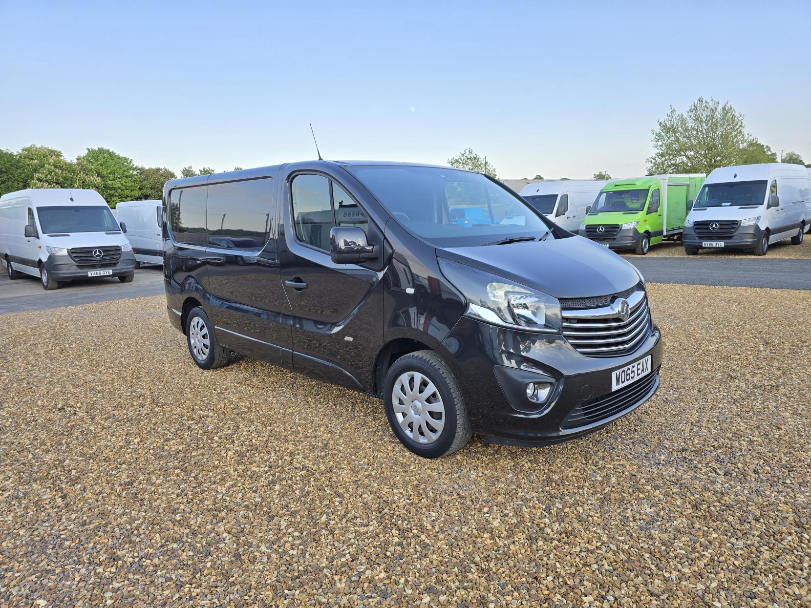 Vauxhall Vivaro 1.6 CDTi 2700 BiTurbo ecoFLEX Sportive Panel Van 5dr Diesel Manual L1 H1 Euro 5 (s/s) (120 ps)