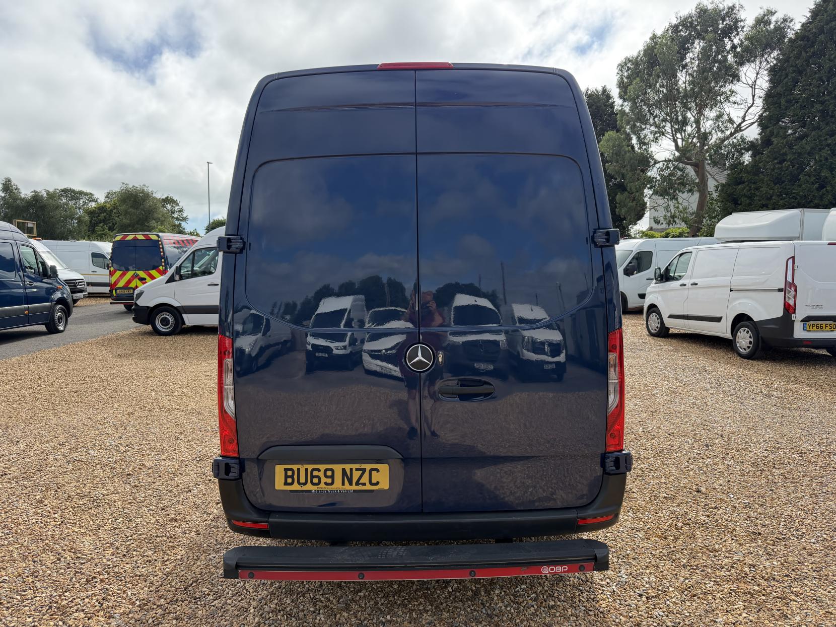 2019 Mercedes-Benz Sprinter 2.1 316 CDI Panel Van 5dr Diesel Manual RWD L2 H2 Euro 6 (163 ps) - Thumbnail 10