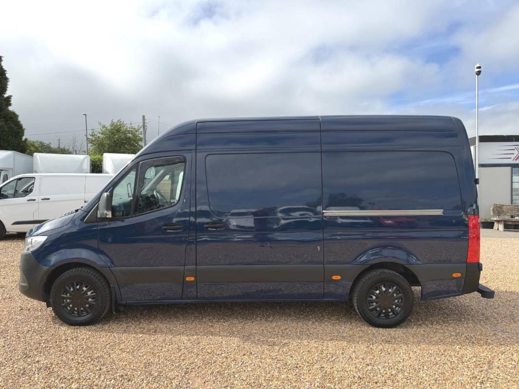 2019 Mercedes-Benz Sprinter 2.1 316 CDI Panel Van 5dr Diesel Manual RWD L2 H2 Euro 6 (163 ps) - Thumbnail 8
