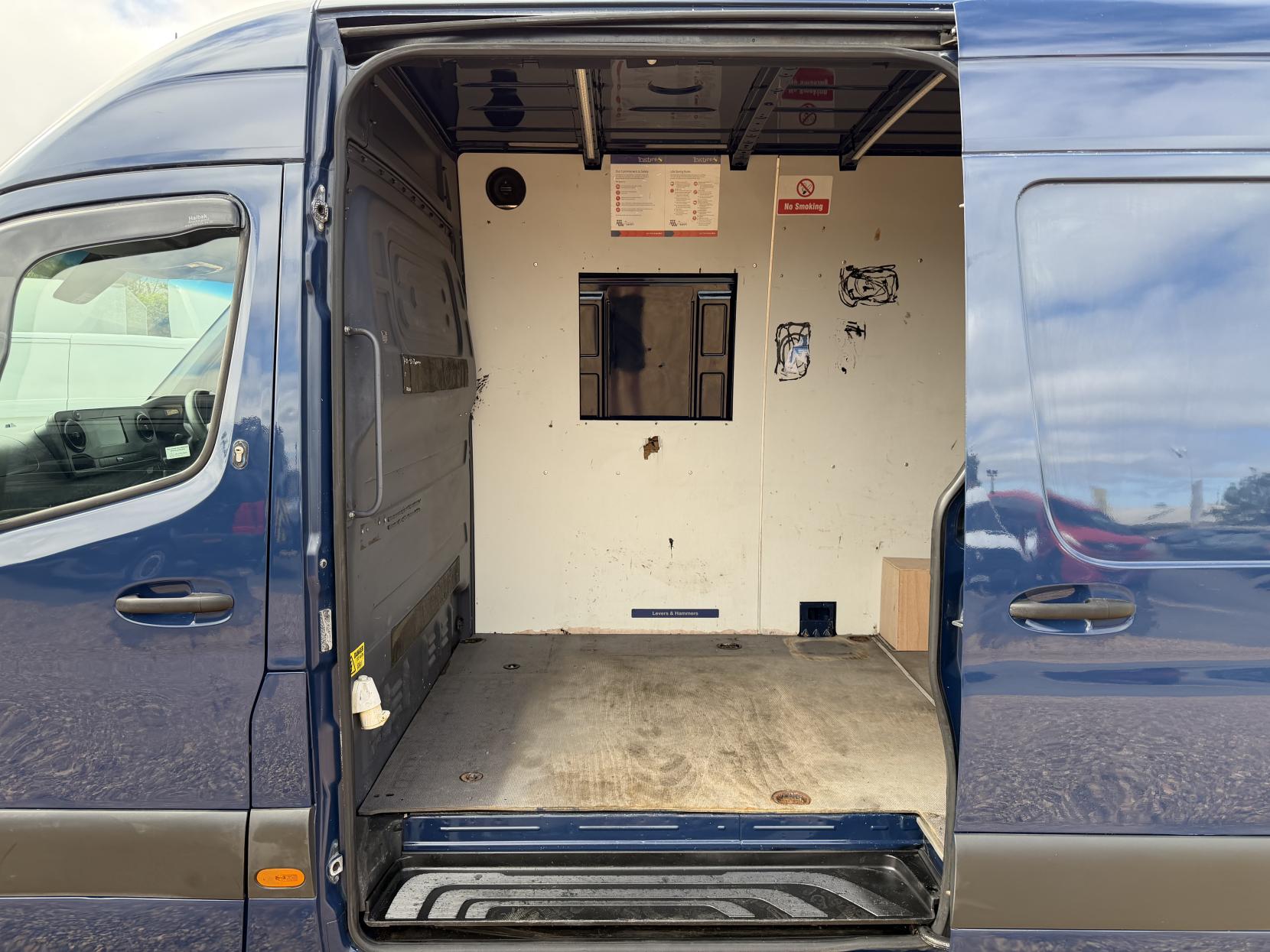 2019 Mercedes-Benz Sprinter 2.1 316 CDI Panel Van 5dr Diesel Manual RWD L2 H2 Euro 6 (163 ps) - Thumbnail 22