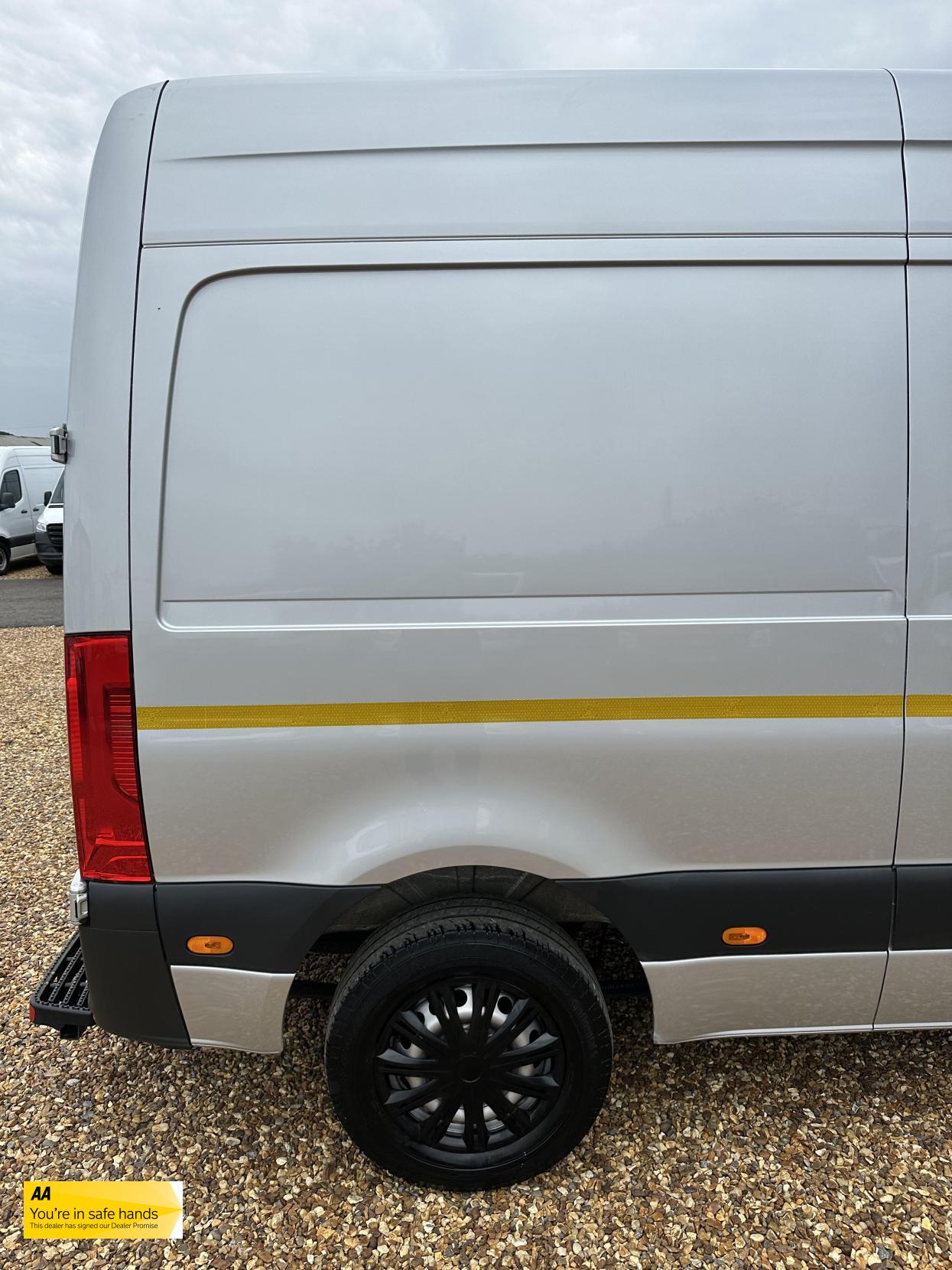 Mercedes-Benz Sprinter 2.1 314 CDI Panel Van 5dr Diesel Manual FWD L2 H2 Euro 6 (143 ps)