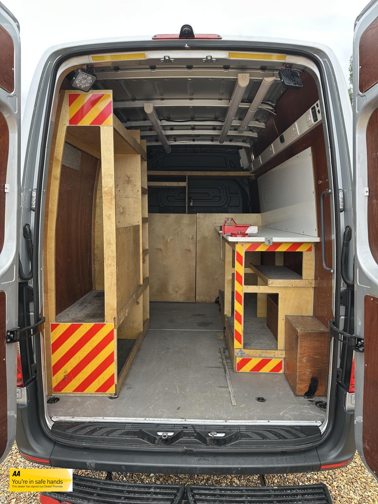 Mercedes-Benz Sprinter 2.1 314 CDI Panel Van 5dr Diesel Manual FWD L2 H2 Euro 6 (143 ps)