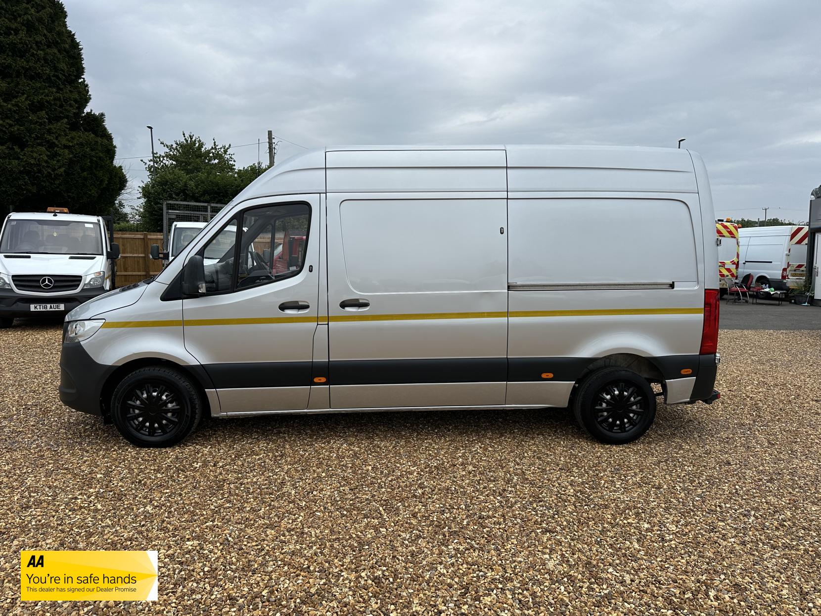 Mercedes-Benz Sprinter 2.1 314 CDI Panel Van 5dr Diesel Manual FWD L2 H2 Euro 6 (143 ps)