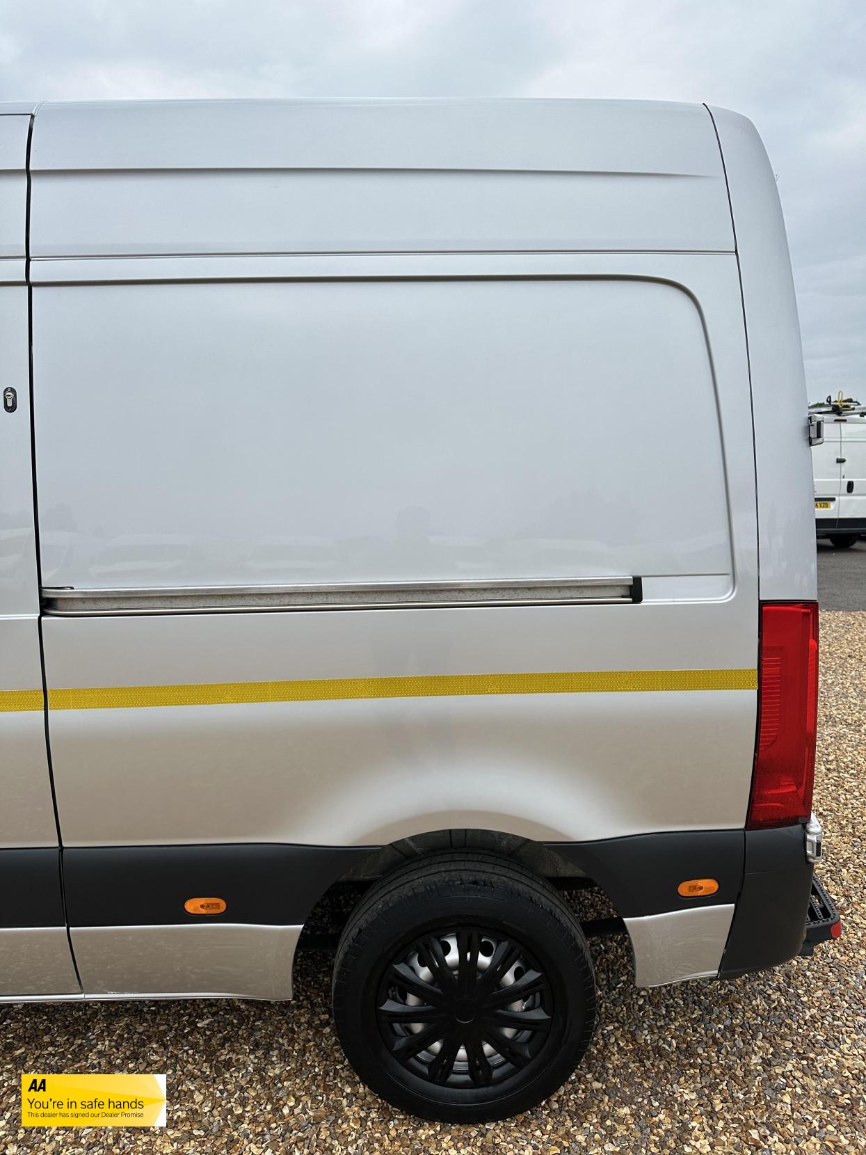 Mercedes-Benz Sprinter 2.1 314 CDI Panel Van 5dr Diesel Manual FWD L2 H2 Euro 6 (143 ps)