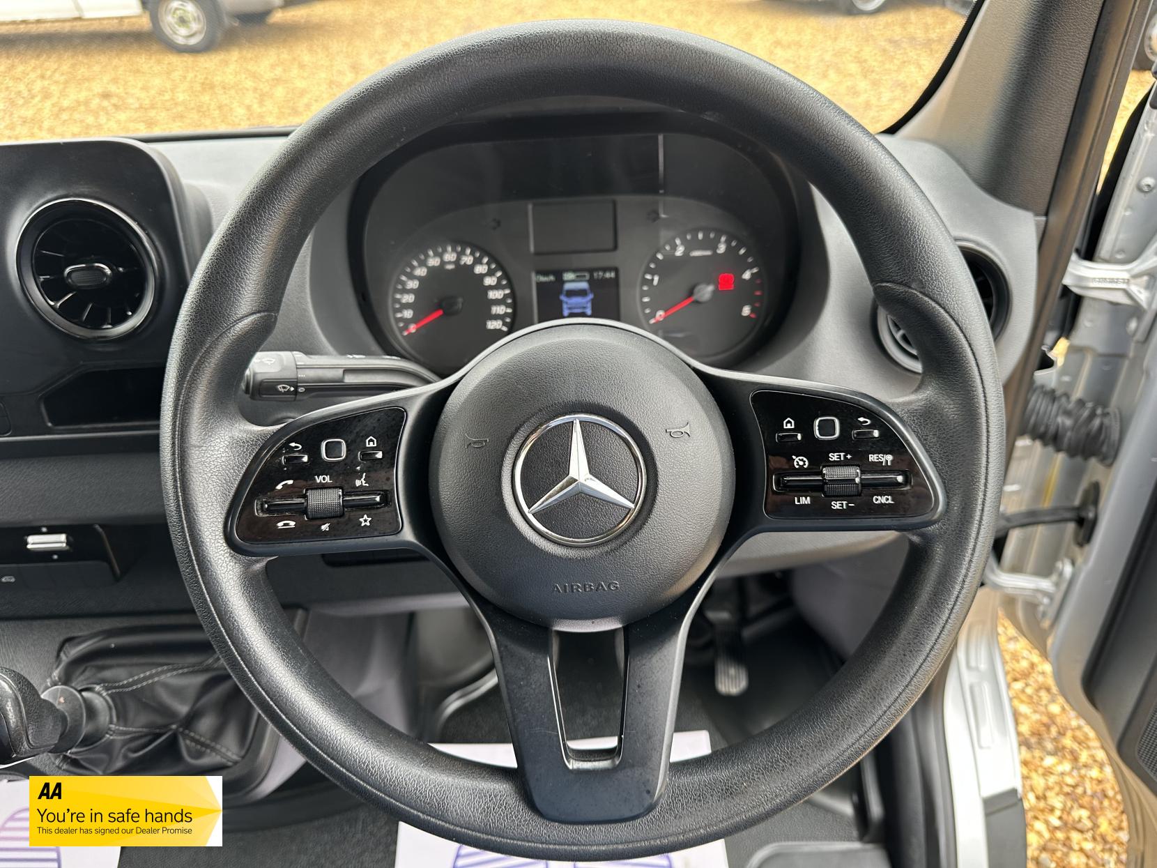 Mercedes-Benz Sprinter 2.1 314 CDI Panel Van 5dr Diesel Manual FWD L2 H2 Euro 6 (143 ps)