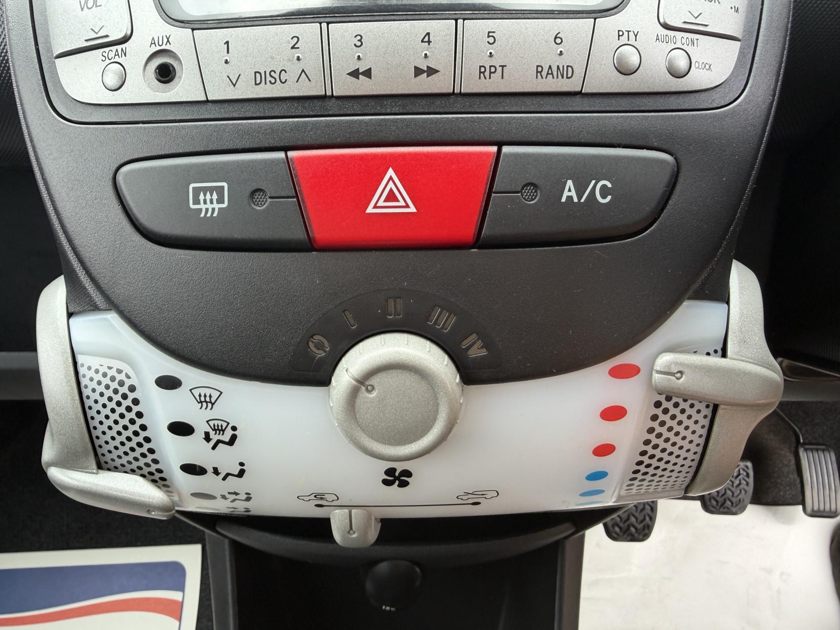 2012 Peugeot 107 1.0 12V Active Hatchback 5dr Petrol Manual Euro 5 (68 ps) - Thumbnail 23