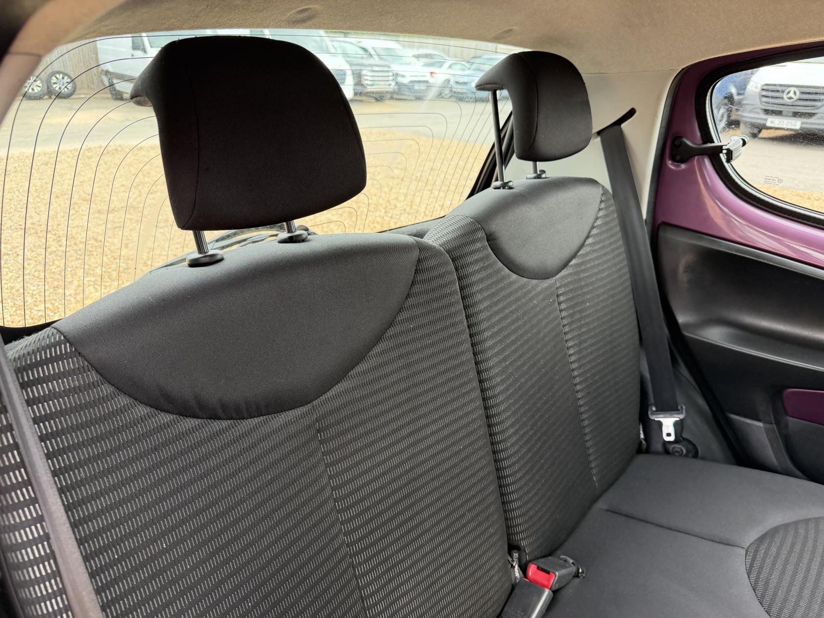 2012 Peugeot 107 1.0 12V Active Hatchback 5dr Petrol Manual Euro 5 (68 ps) - Thumbnail 14