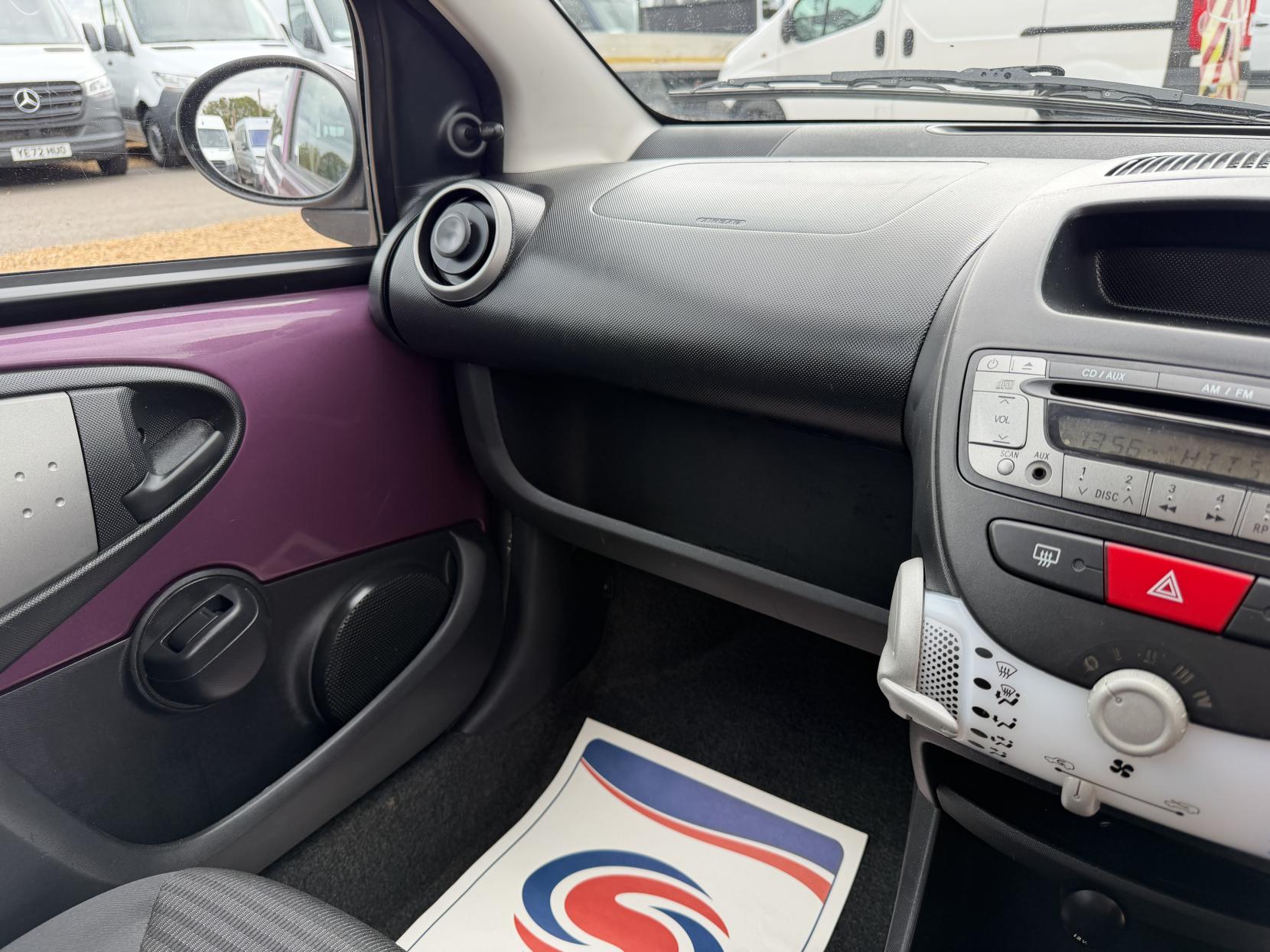2012 Peugeot 107 1.0 12V Active Hatchback 5dr Petrol Manual Euro 5 (68 ps) - Thumbnail 28