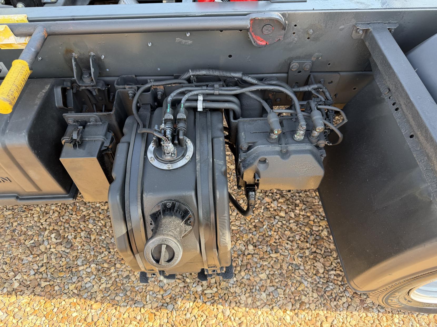 2017 Nissan NT400 Cabstar 3.0 dCi 35.13 Tipper 2dr Diesel Manual L1 Euro 6 (130 ps) - Thumbnail 23