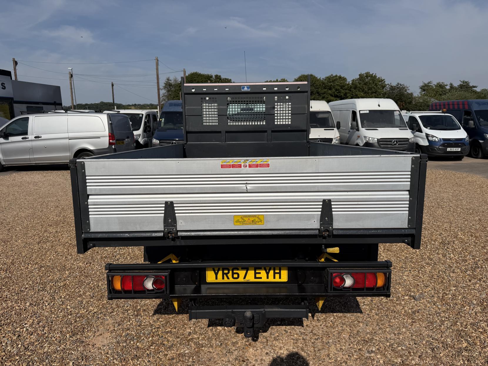 2017 Nissan NT400 Cabstar 3.0 dCi 35.13 Tipper 2dr Diesel Manual L1 Euro 6 (130 ps) - Thumbnail 55