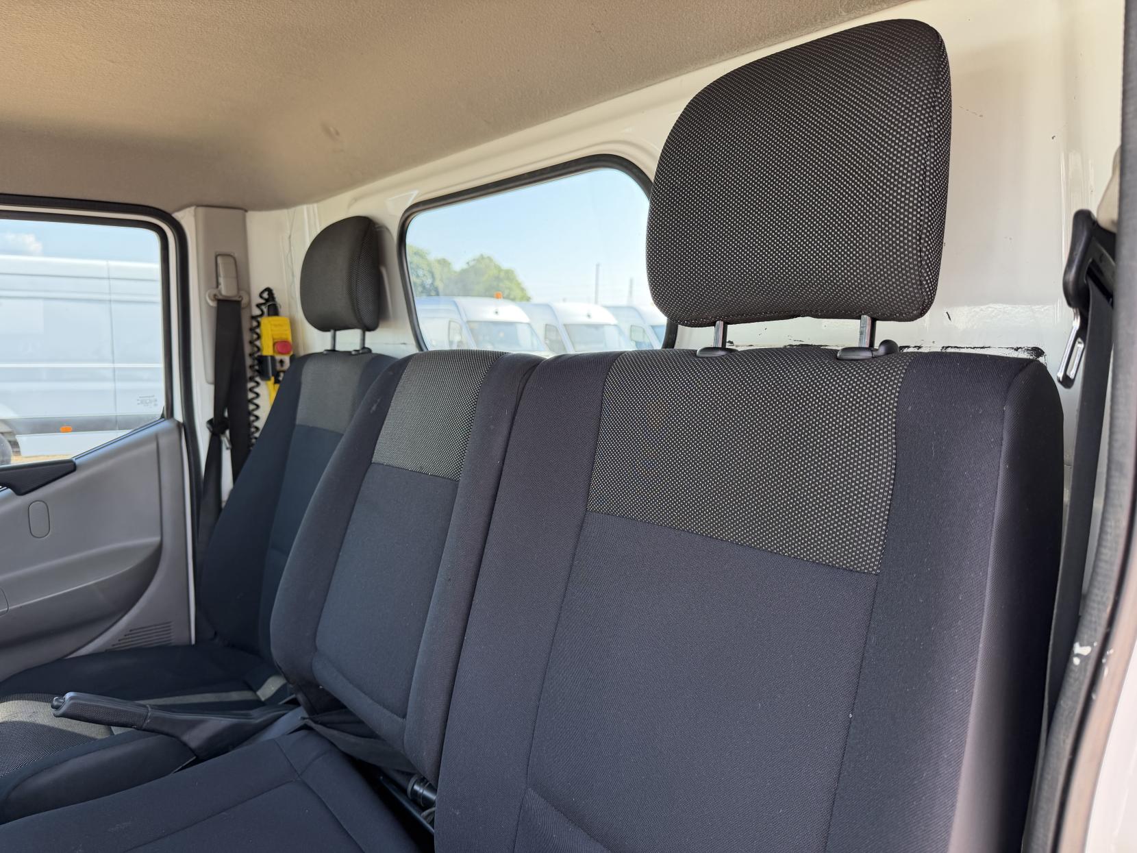 2017 Nissan NT400 Cabstar 3.0 dCi 35.13 Tipper 2dr Diesel Manual L1 Euro 6 (130 ps) - Thumbnail 20