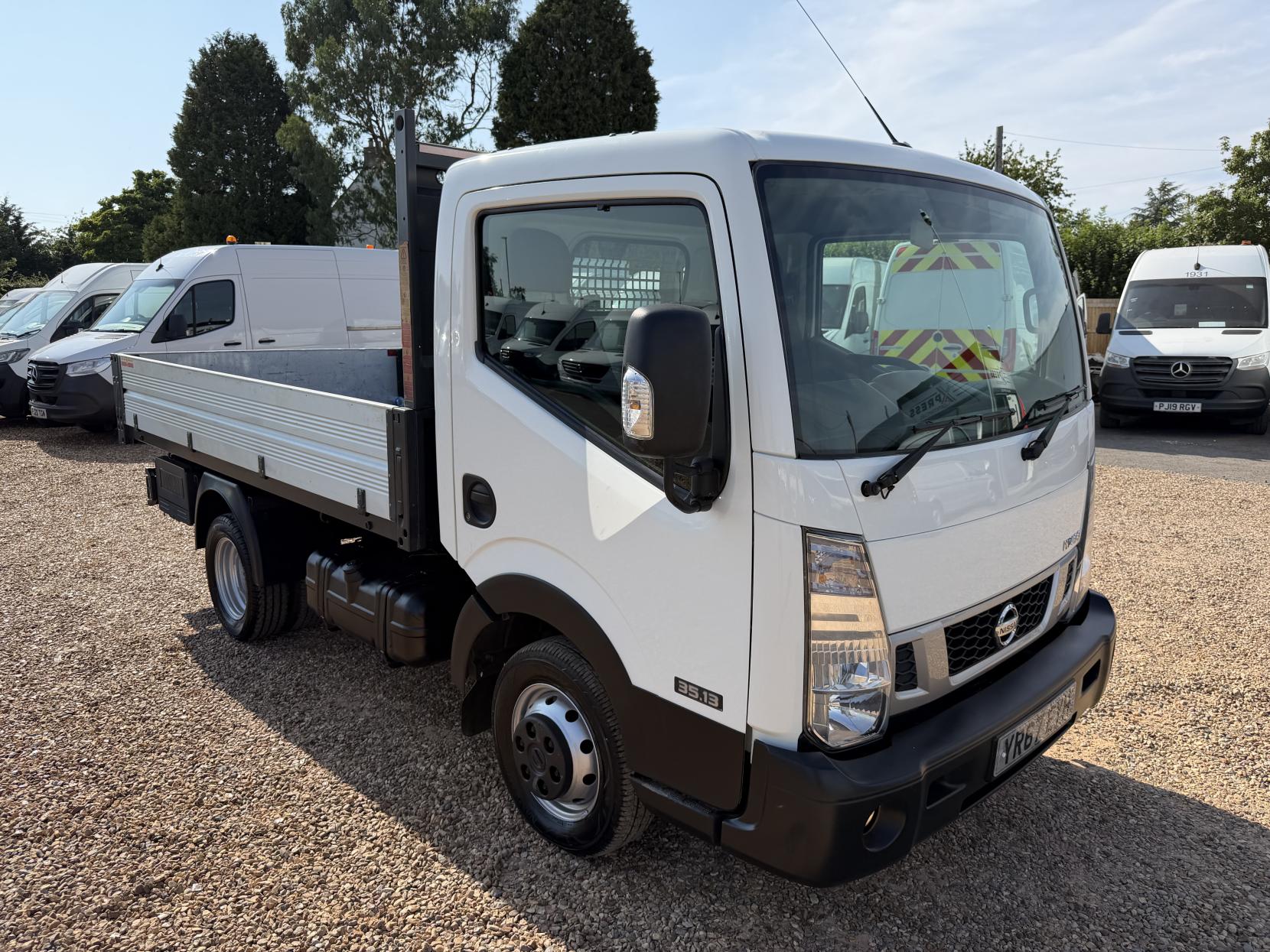 2017 Nissan NT400 Cabstar 3.0 dCi 35.13 Tipper 2dr Diesel Manual L1 Euro 6 (130 ps) - Thumbnail 48