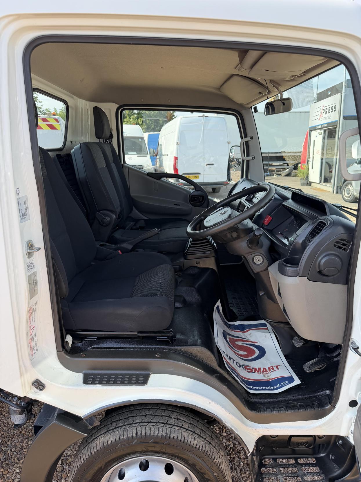 2017 Nissan NT400 Cabstar 3.0 dCi 35.13 Tipper 2dr Diesel Manual L1 Euro 6 (130 ps) - Thumbnail 14