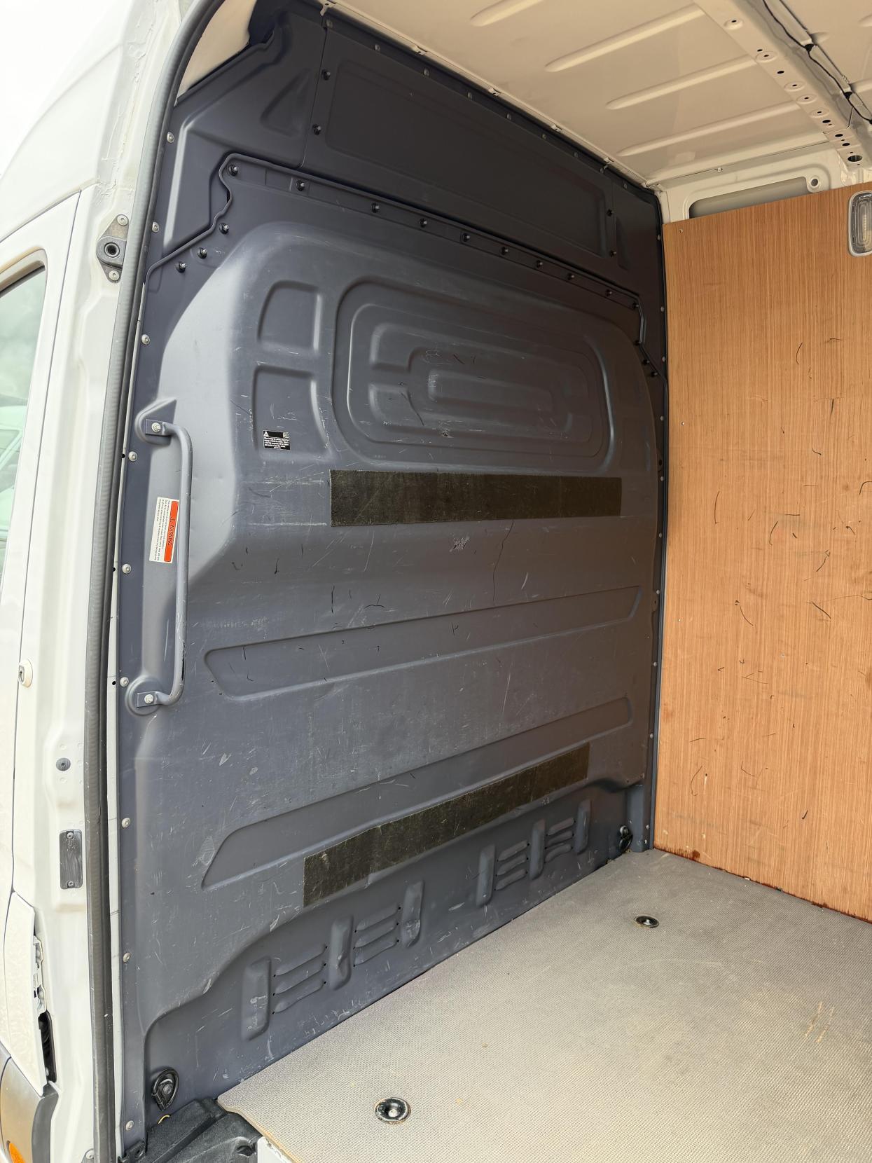 Mercedes-Benz Sprinter 2.1 314 CDI Panel Van 5dr Diesel Manual RWD L3 H2 Euro 6 (143 ps)