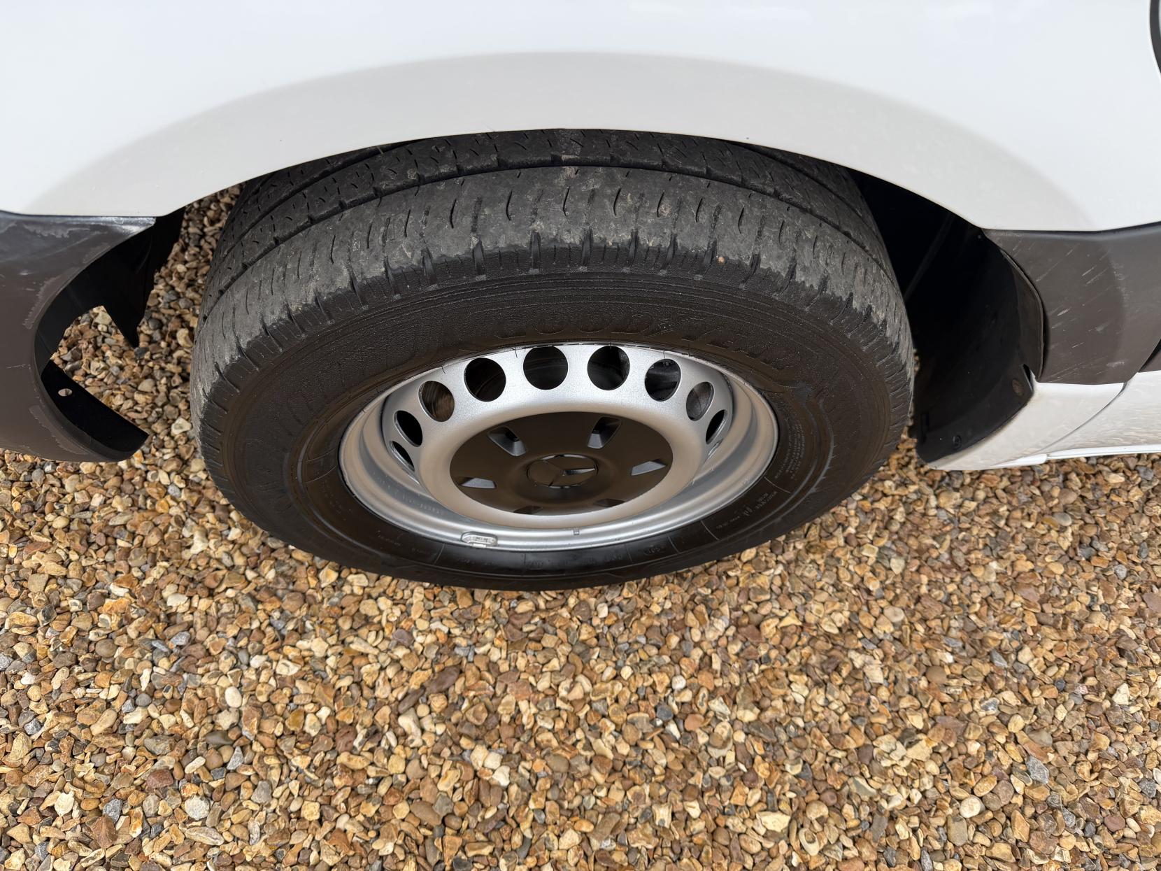 Mercedes-Benz Sprinter 2.1 314 CDI Panel Van 5dr Diesel Manual RWD L3 H2 Euro 6 (143 ps)