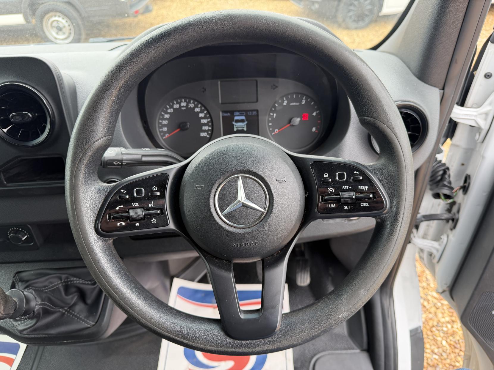 Mercedes-Benz Sprinter 2.1 314 CDI Panel Van 5dr Diesel Manual RWD L3 H2 Euro 6 (143 ps)