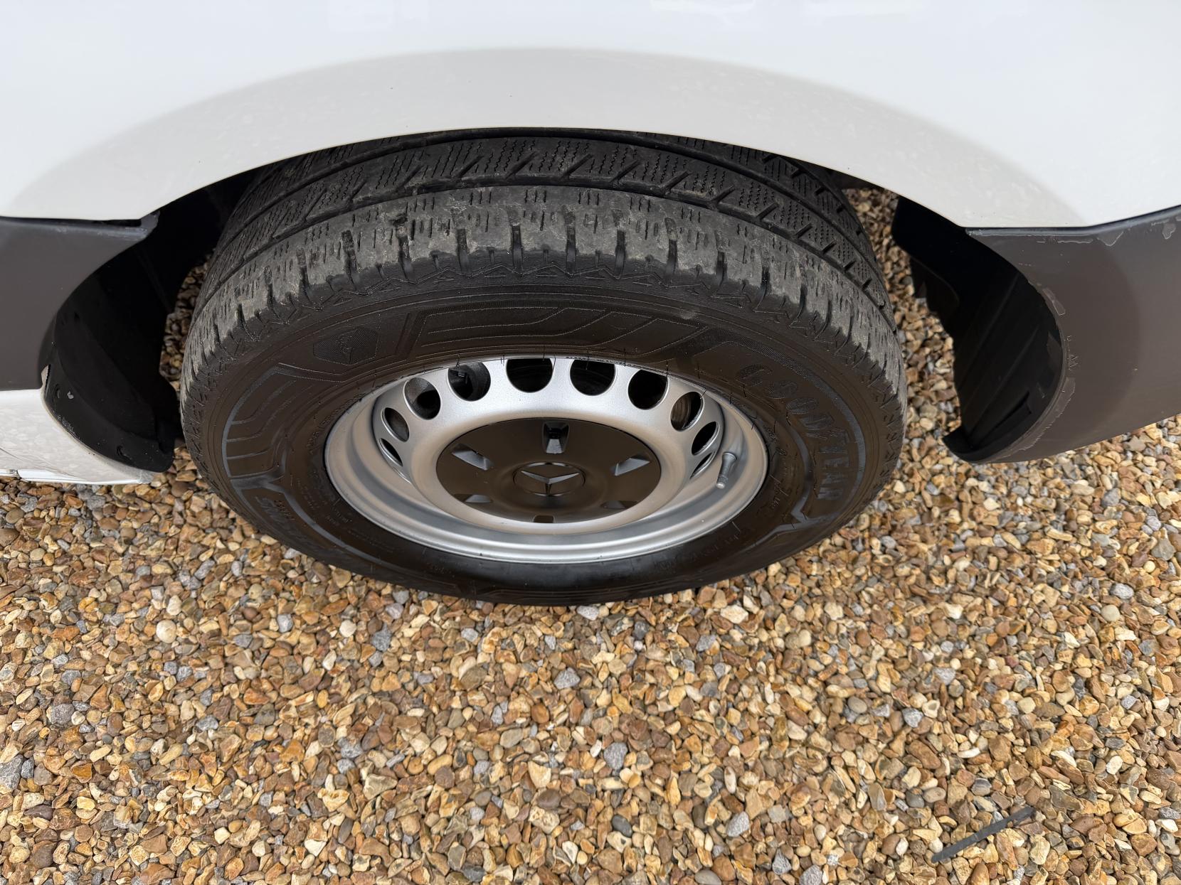 Mercedes-Benz Sprinter 2.1 314 CDI Panel Van 5dr Diesel Manual RWD L3 H2 Euro 6 (143 ps)