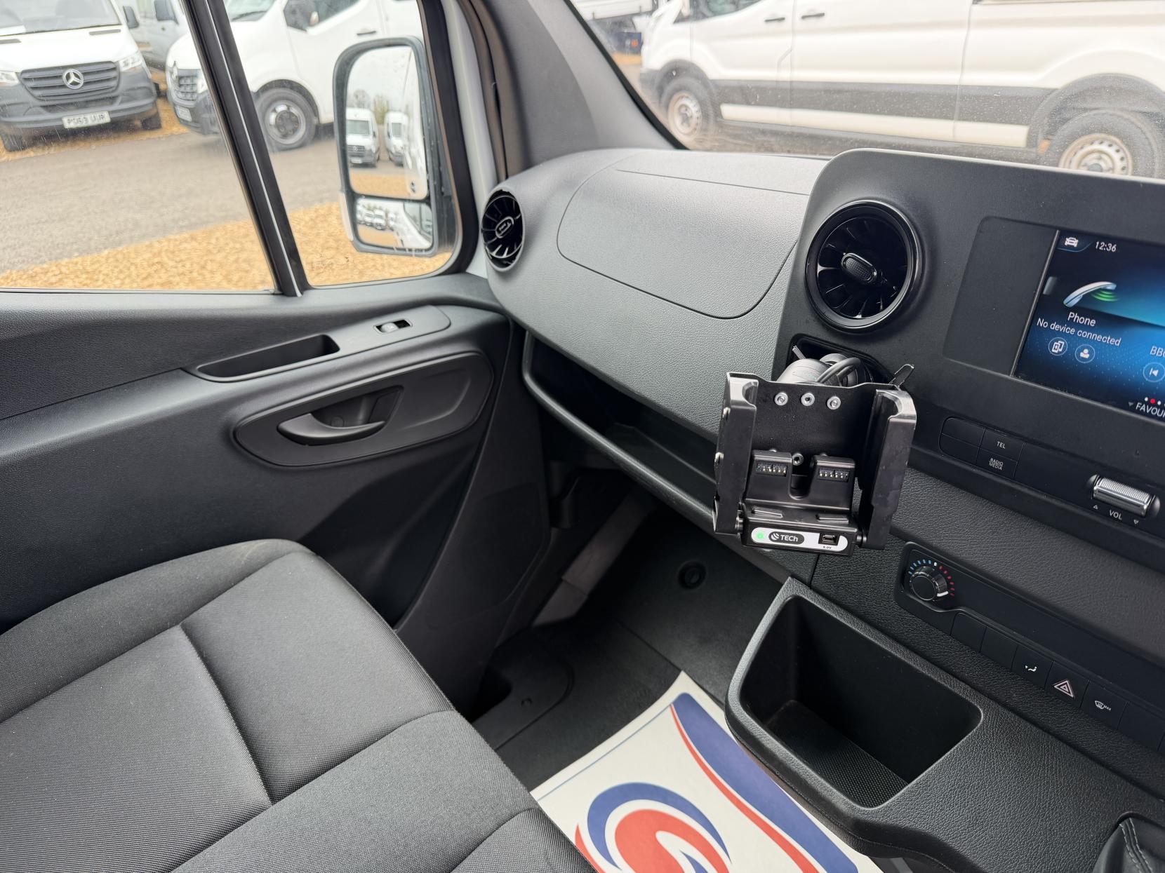 Mercedes-Benz Sprinter 2.1 314 CDI Panel Van 5dr Diesel Manual RWD L3 H2 Euro 6 (143 ps)