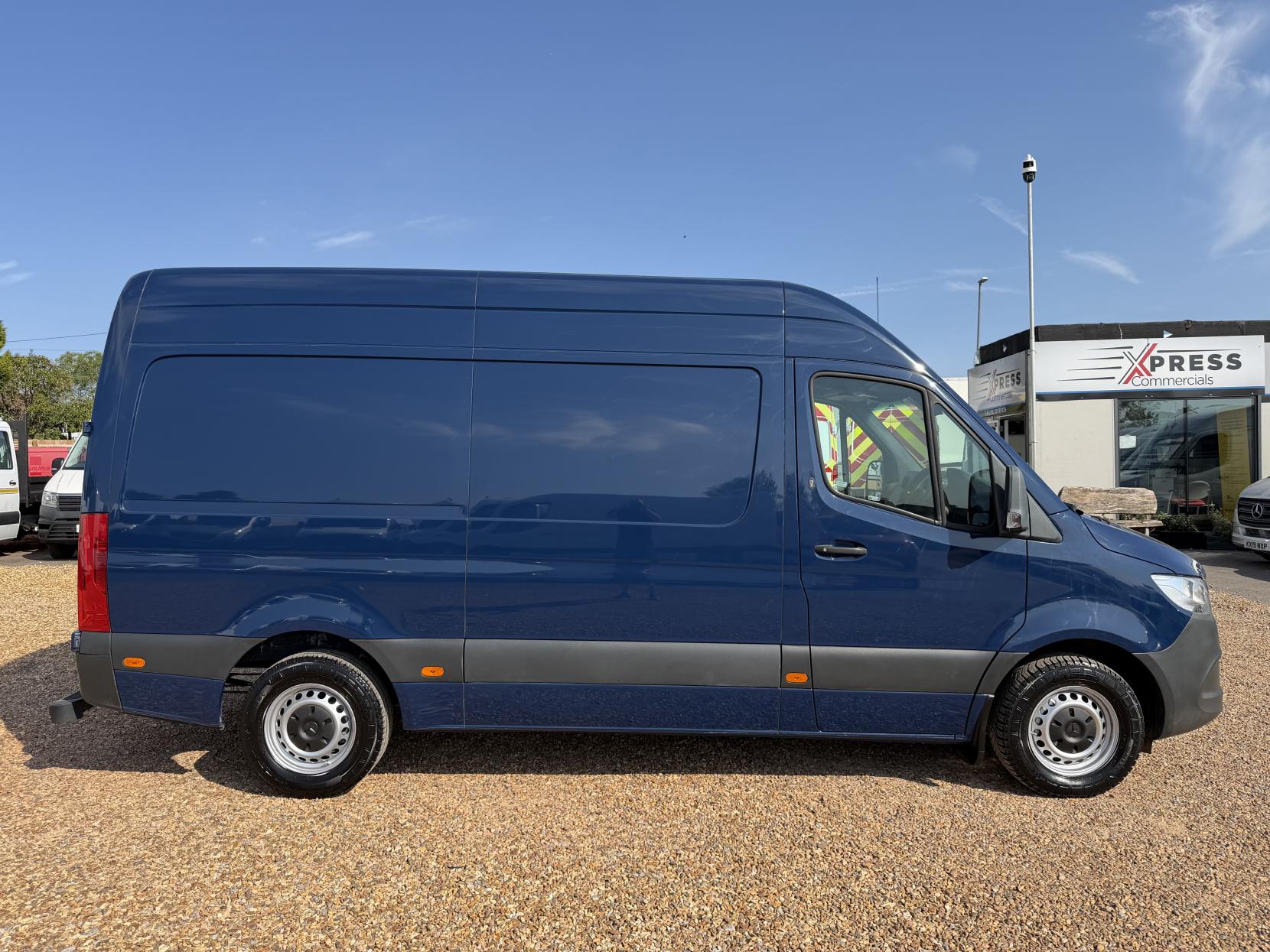 2020 Mercedes-Benz Sprinter 2.1 316 CDI Panel Van 5dr Diesel Manual RWD L2 H2 Euro 6 (163 ps) - Thumbnail 12