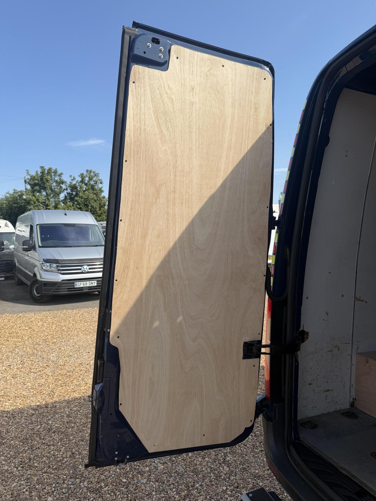 2020 Mercedes-Benz Sprinter 2.1 316 CDI Panel Van 5dr Diesel Manual RWD L2 H2 Euro 6 (163 ps) - Thumbnail 34