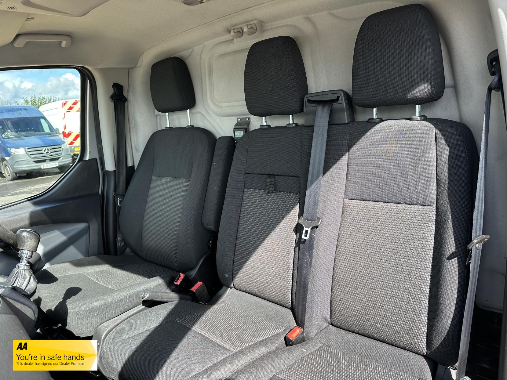 Ford Transit Custom 2.2 TDCi 310 ECOnetic Panel Van 5dr Diesel Manual L1 H1 (162 g/km, 98 bhp)