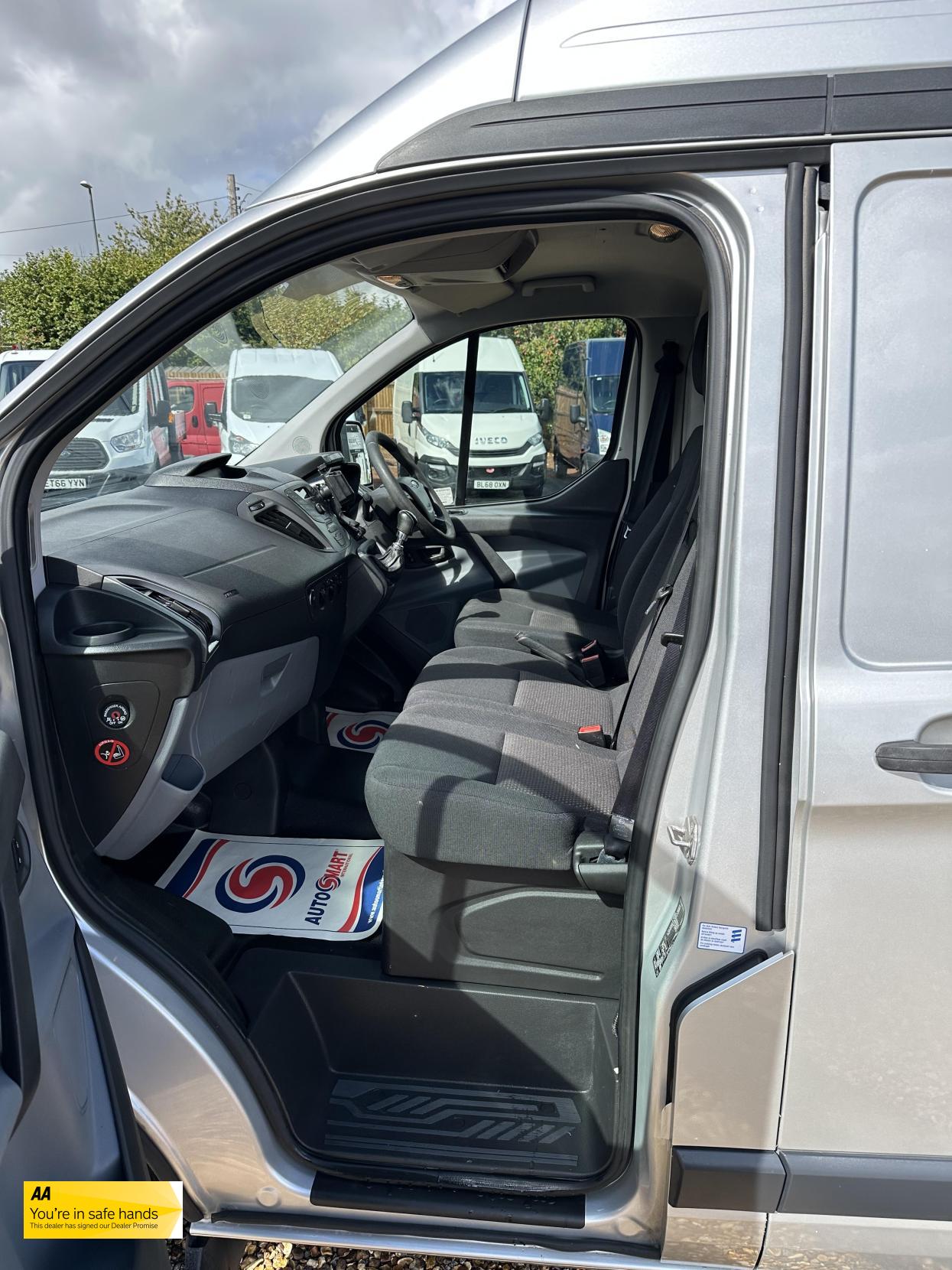 Ford Transit Custom 2.2 TDCi 310 ECOnetic Panel Van 5dr Diesel Manual L1 H1 (162 g/km, 98 bhp)