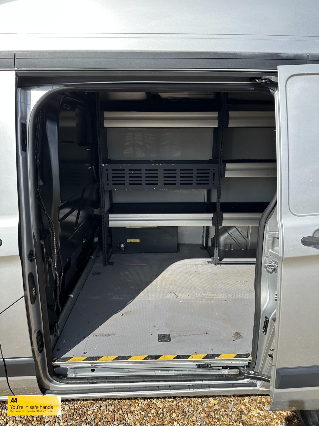 Ford Transit Custom 2.2 TDCi 310 ECOnetic Panel Van 5dr Diesel Manual L1 H1 (162 g/km, 98 bhp)