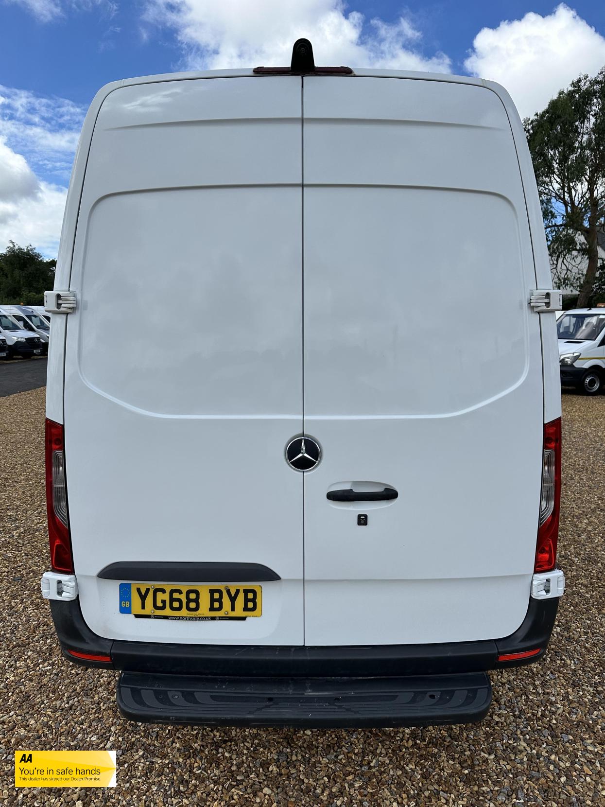 Mercedes-Benz Sprinter 2.1 311 CDI Panel Van 5dr Diesel Manual RWD L3 H2 Euro 6 (114 ps)