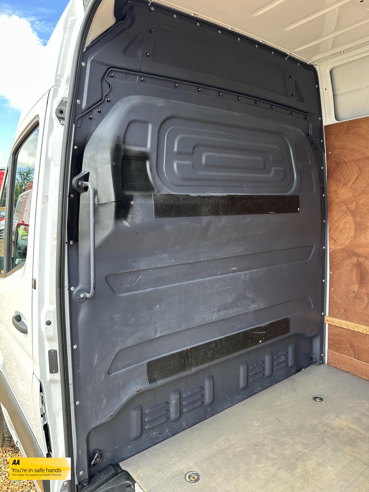 Mercedes-Benz Sprinter 2.1 311 CDI Panel Van 5dr Diesel Manual RWD L3 H2 Euro 6 (114 ps)