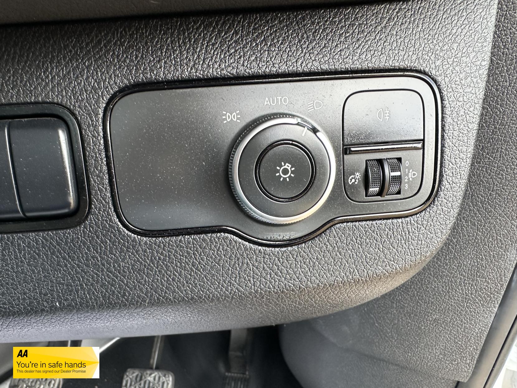 Mercedes-Benz Sprinter 2.1 311 CDI Panel Van 5dr Diesel Manual RWD L3 H2 Euro 6 (114 ps)