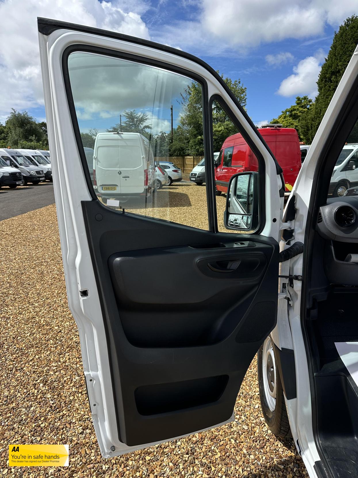 Mercedes-Benz Sprinter 2.1 311 CDI Panel Van 5dr Diesel Manual RWD L3 H2 Euro 6 (114 ps)