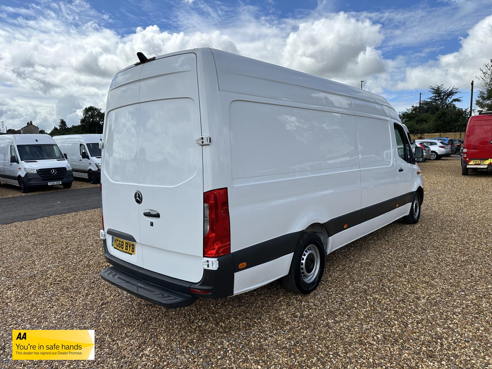 Mercedes-Benz Sprinter 2.1 311 CDI Panel Van 5dr Diesel Manual RWD L3 H2 Euro 6 (114 ps)