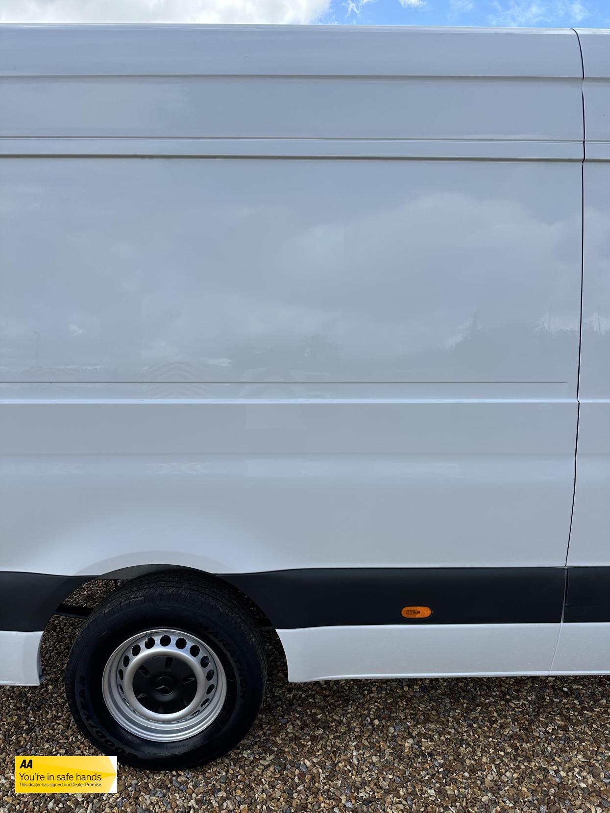 Mercedes-Benz Sprinter 2.1 311 CDI Panel Van 5dr Diesel Manual RWD L3 H2 Euro 6 (114 ps)