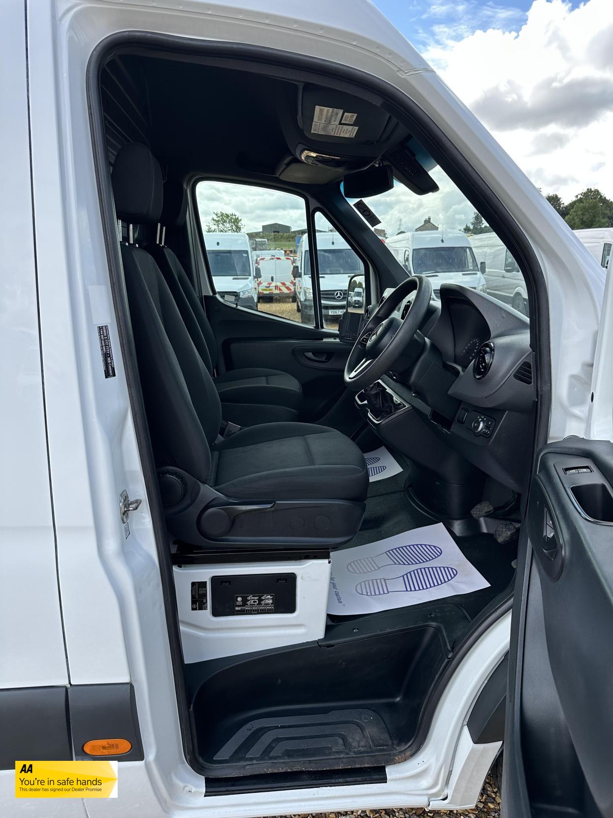 Mercedes-Benz Sprinter 2.1 311 CDI Panel Van 5dr Diesel Manual RWD L3 H2 Euro 6 (114 ps)