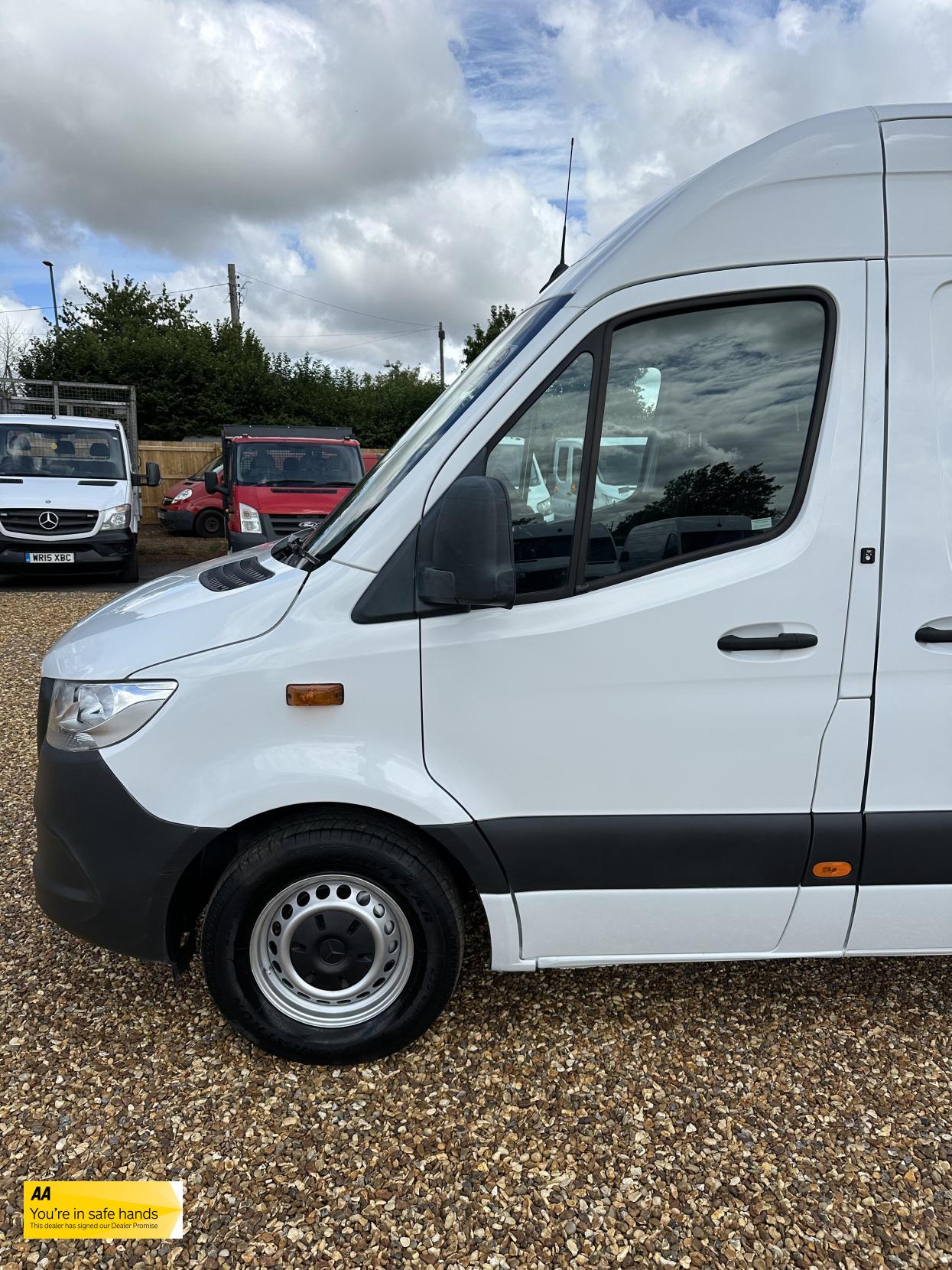 Mercedes-Benz Sprinter 2.1 311 CDI Panel Van 5dr Diesel Manual RWD L3 H2 Euro 6 (114 ps)