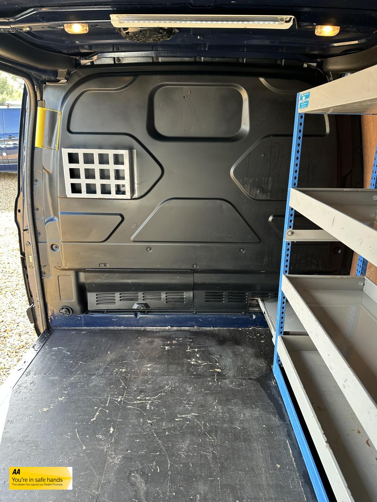Ford Transit Custom 2.2 TDCi 330 Trend Panel Van 5dr Diesel Manual L2 H1 (197 g/km, 123 bhp)
