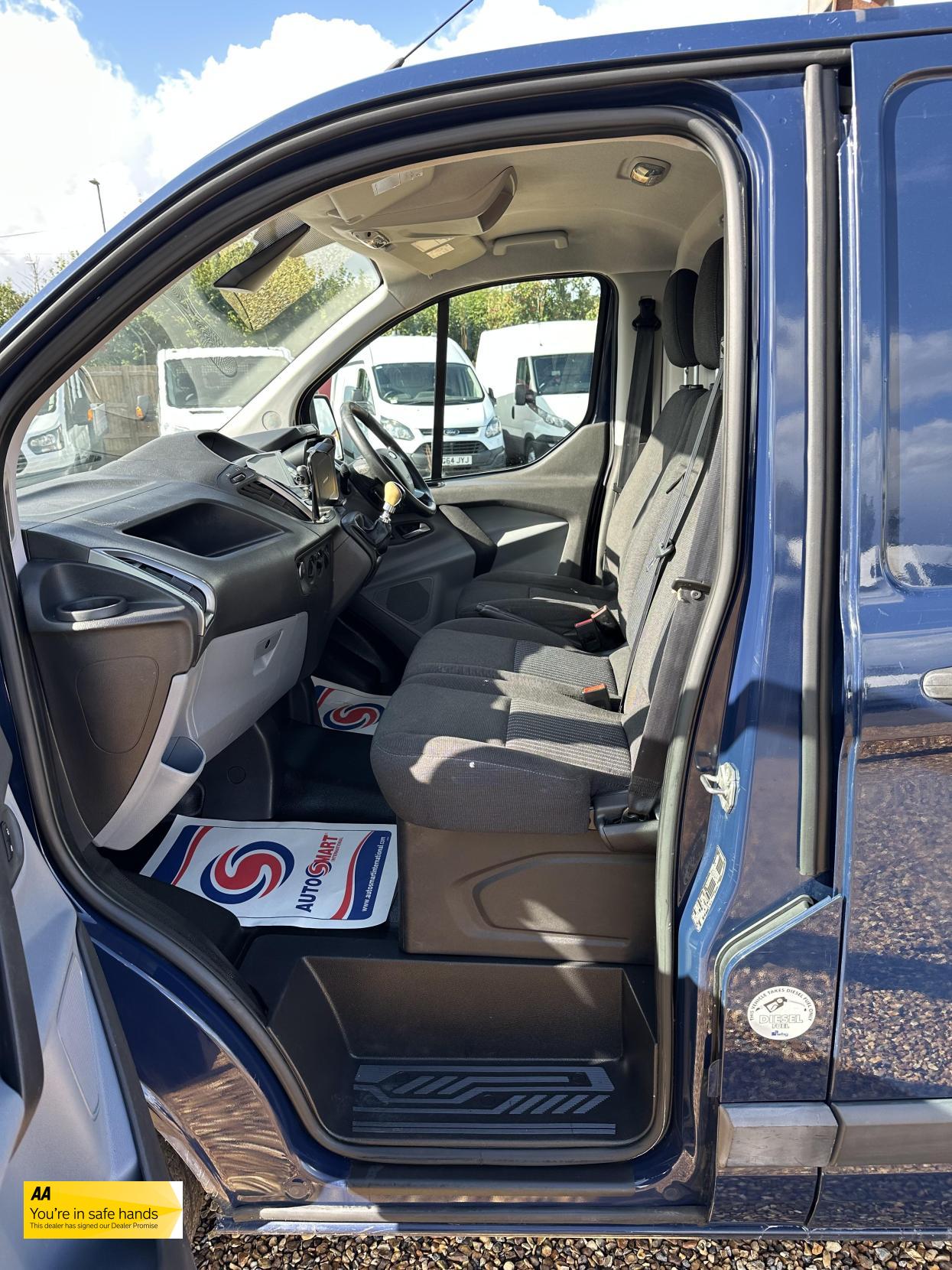Ford Transit Custom 2.2 TDCi 330 Trend Panel Van 5dr Diesel Manual L2 H1 (197 g/km, 123 bhp)