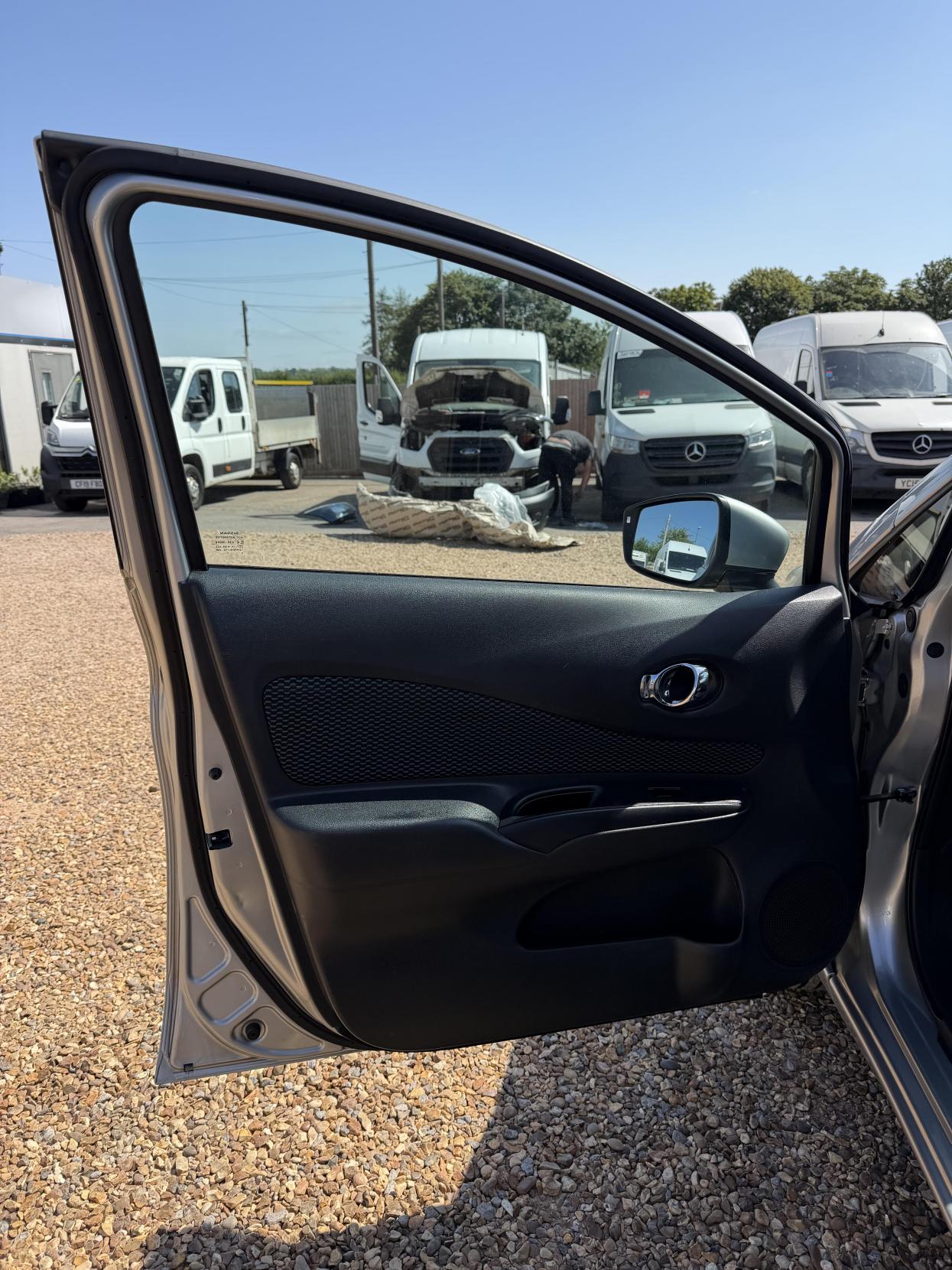 2014 Nissan Note 1.5 dCi Acenta Premium Hatchback 5dr Diesel Manual Euro 5 (s/s) (90 ps) - Thumbnail 15
