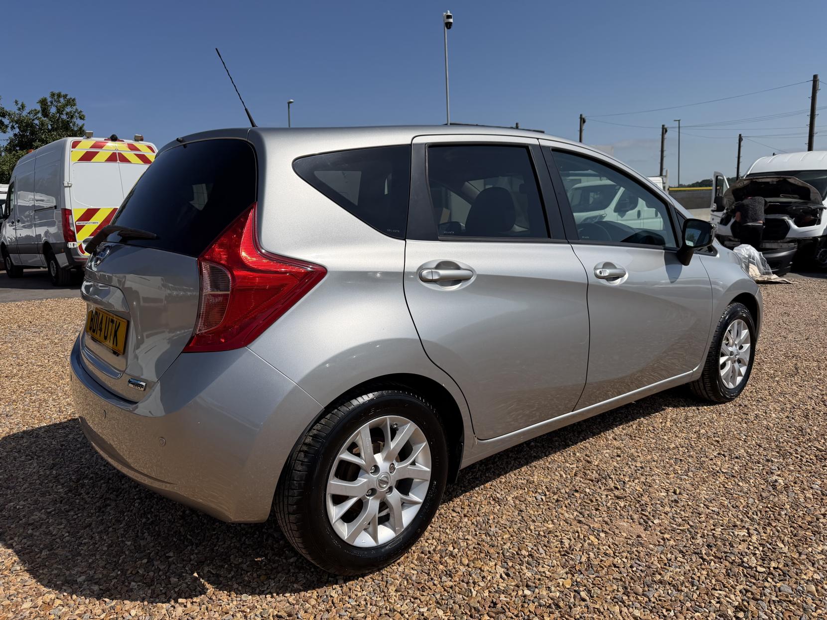 2014 Nissan Note 1.5 dCi Acenta Premium Hatchback 5dr Diesel Manual Euro 5 (s/s) (90 ps) - Thumbnail 11