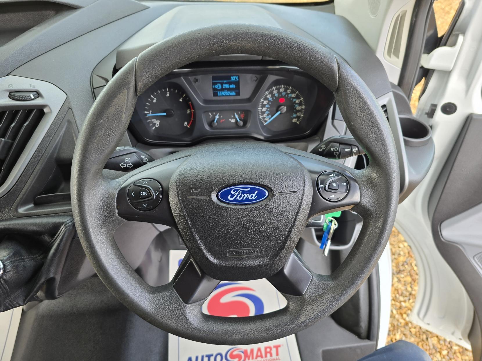 Ford Transit Custom 2.2 TDCi 290 Panel Van 5dr Diesel Manual L1 H1 (186 g/km, 98 bhp)