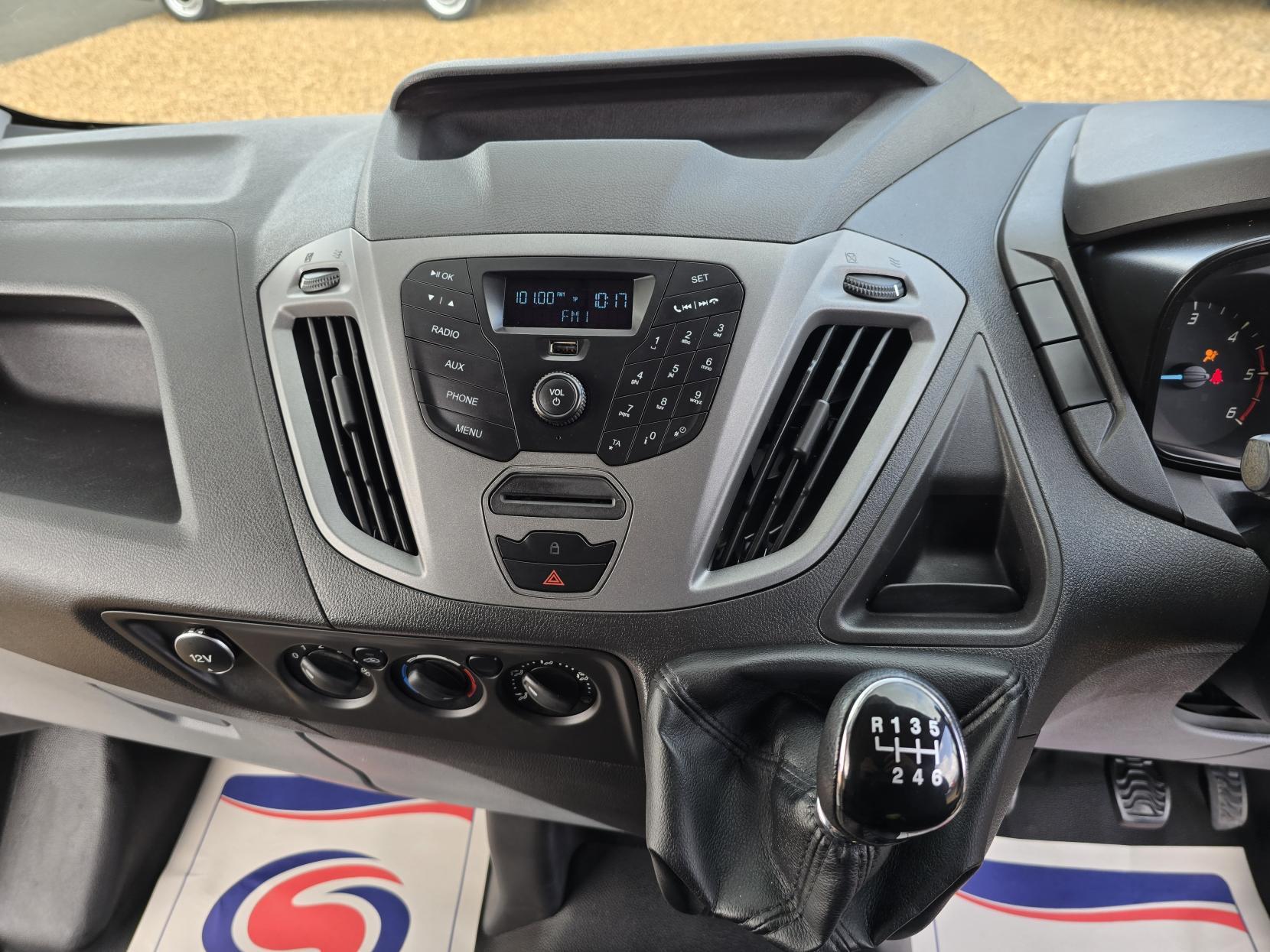 Ford Transit Custom 2.2 TDCi 290 Panel Van 5dr Diesel Manual L1 H1 (186 g/km, 98 bhp)