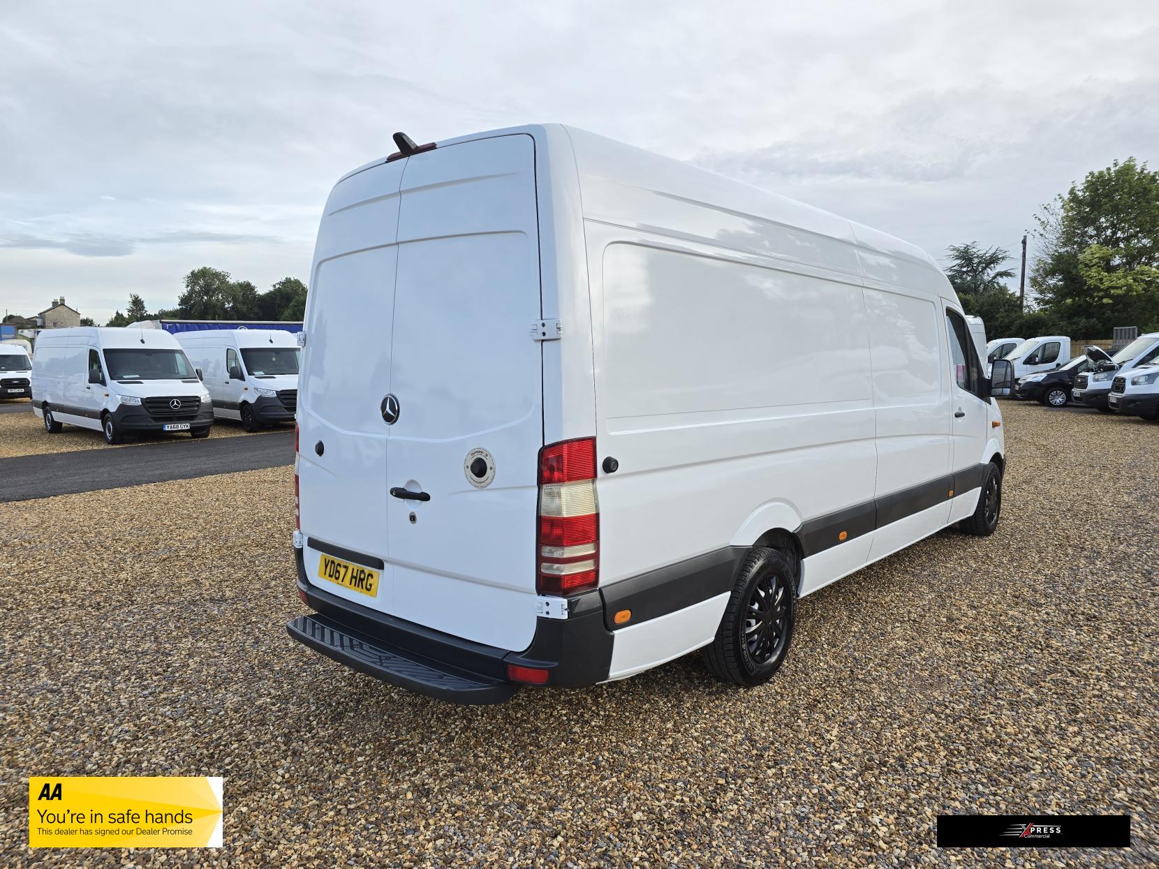 Mercedes-Benz Sprinter Sprinter 2.1 311 CDi Panel Van 5dr Diesel Manual RWD L3 H3 (234 g/km, 112 bhp)