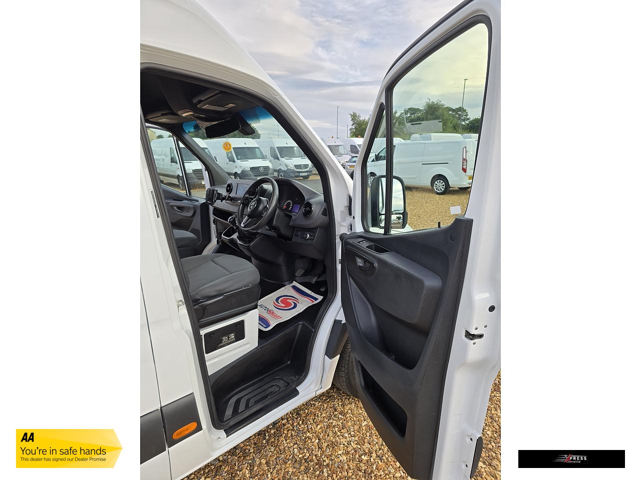 Mercedes-Benz Sprinter 2.1 311 CDI Panel Van 5dr Diesel Manual RWD L3 H2 Euro 6 (114 ps)